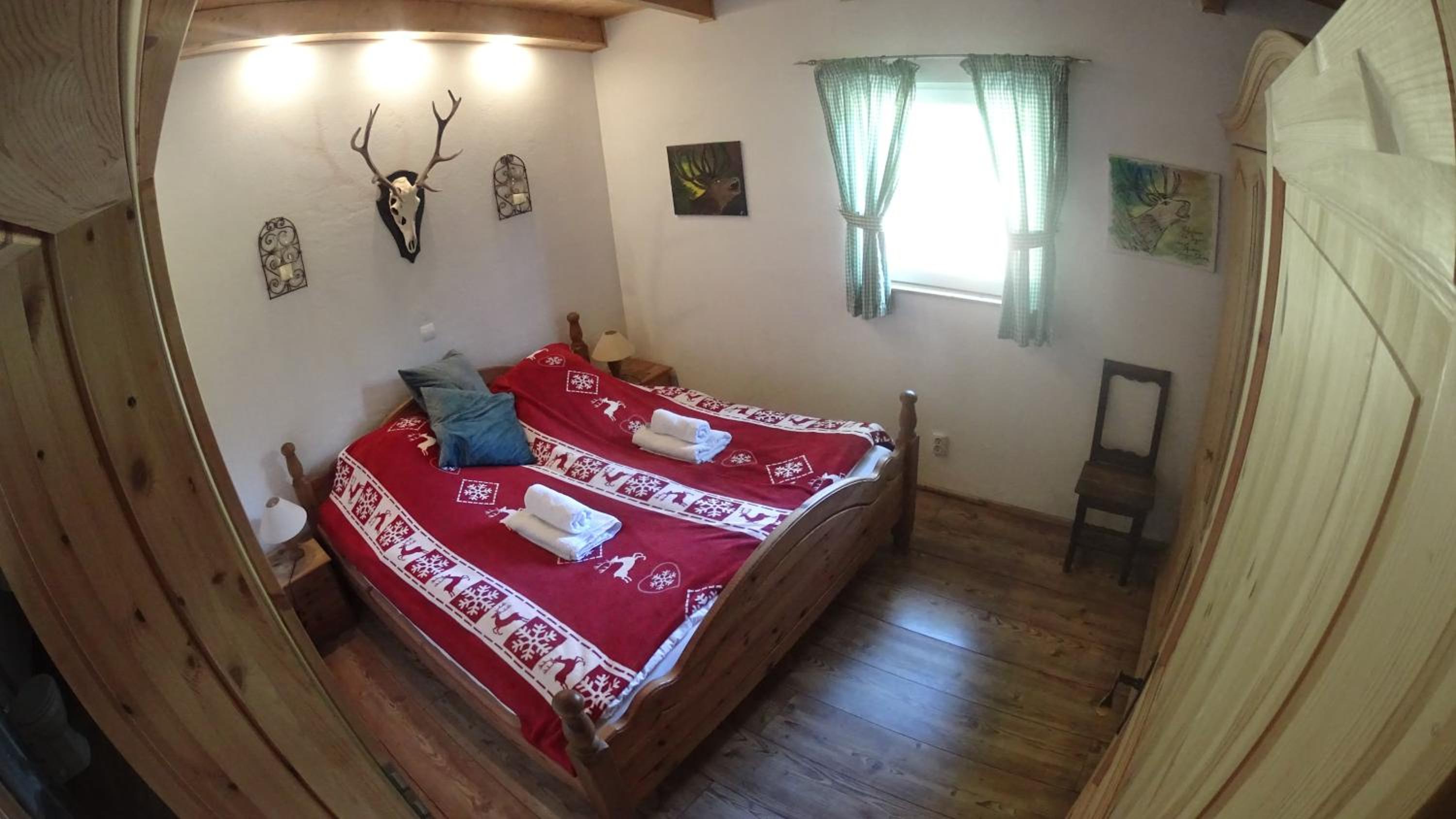 Uriges Jagdcottage mit Talblick im Hunsrück
