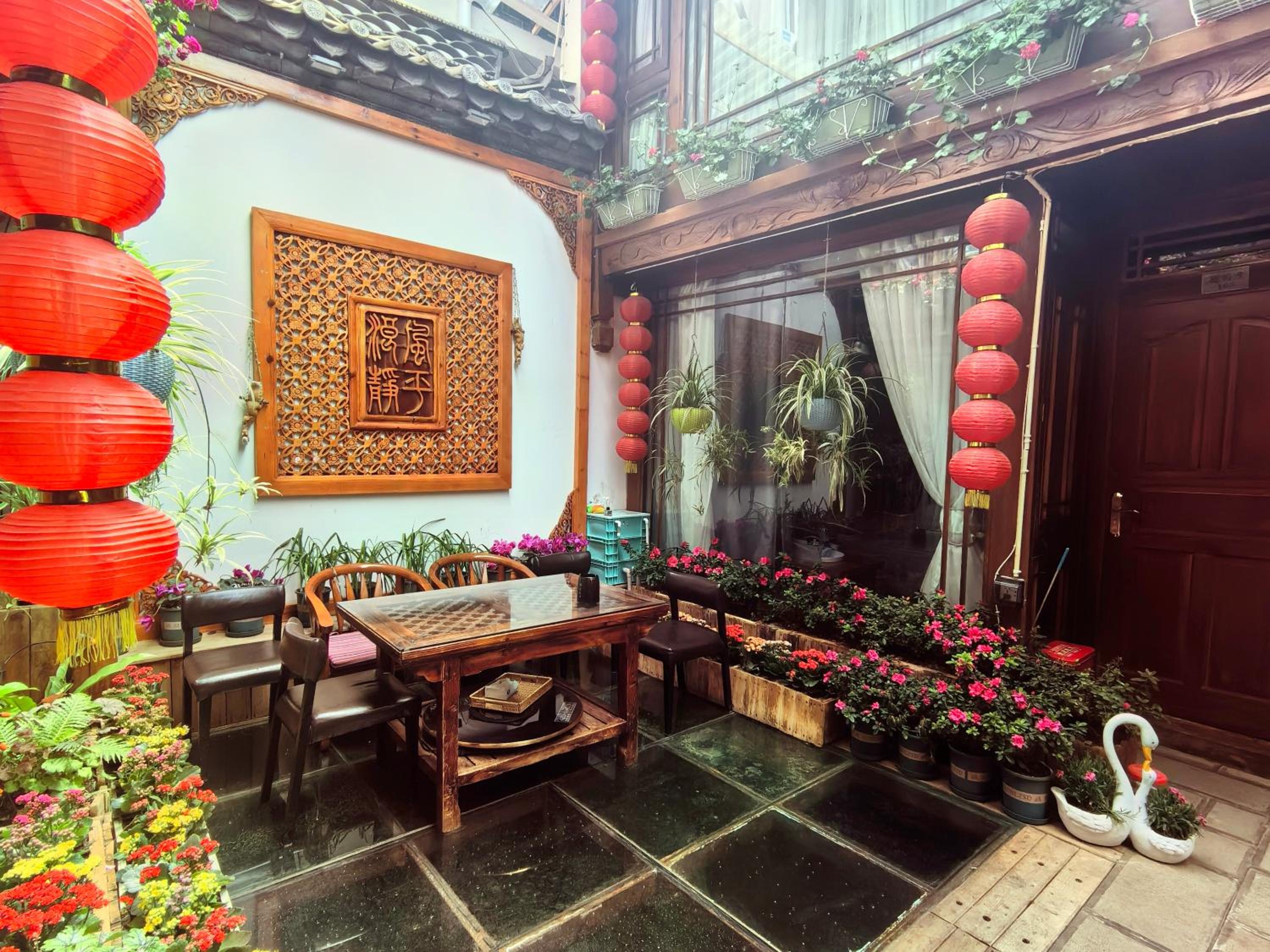 Lijiang Old Town Meiliju View Inn