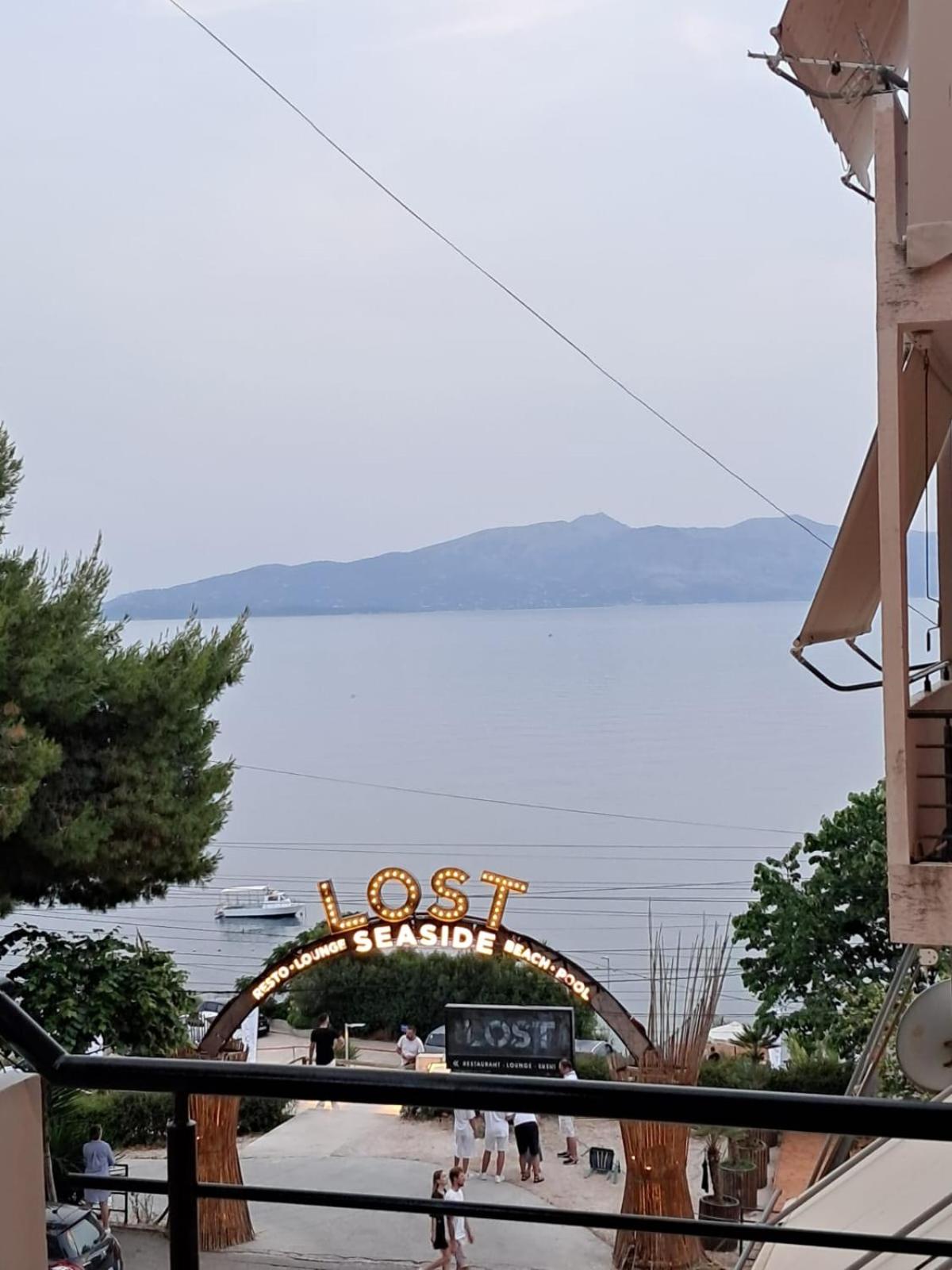 Apartment Victoria by the sea Sarande