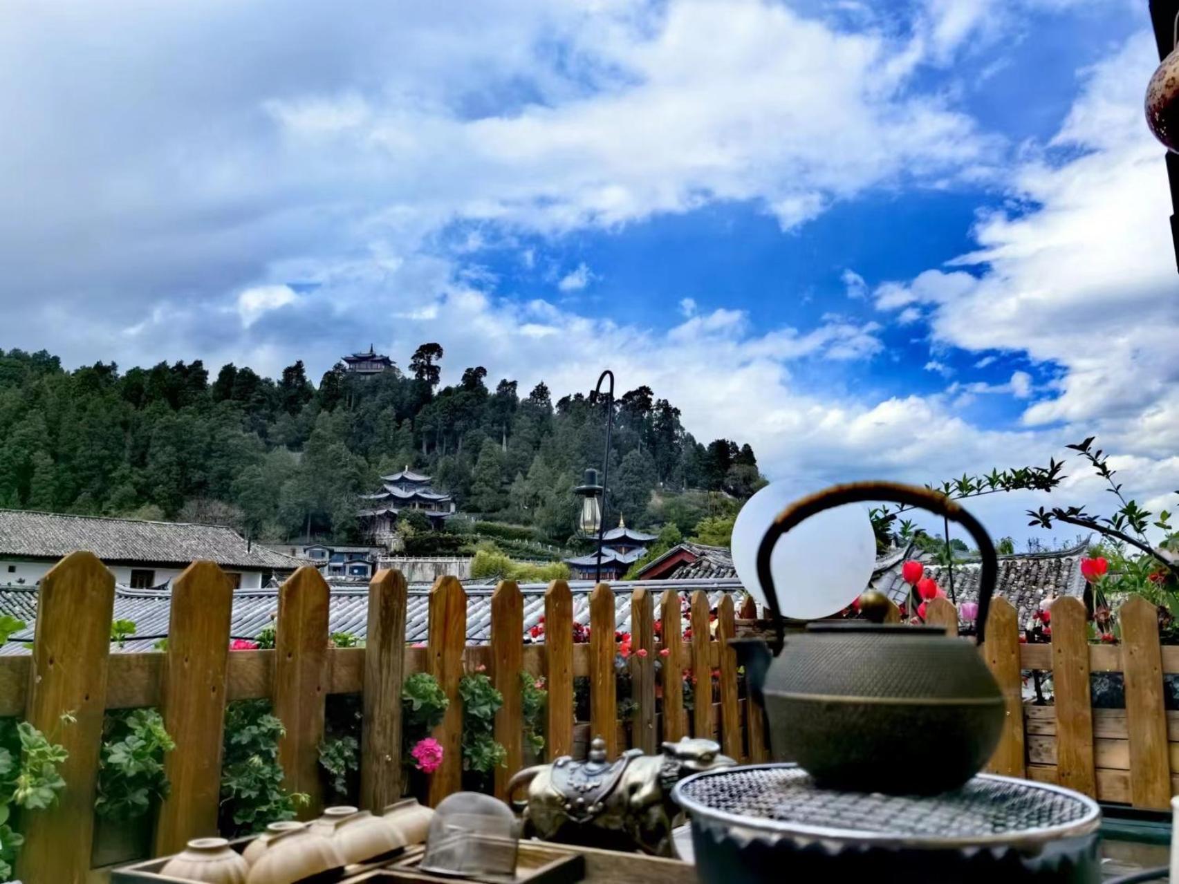 Lijiang Old Town Meiliju View Inn