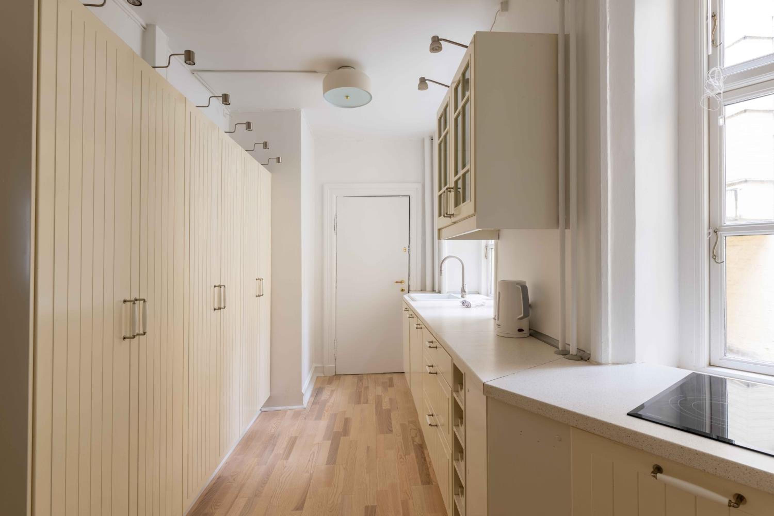 Spacious Tivoli Gardens Apartment w 3 bedrooms