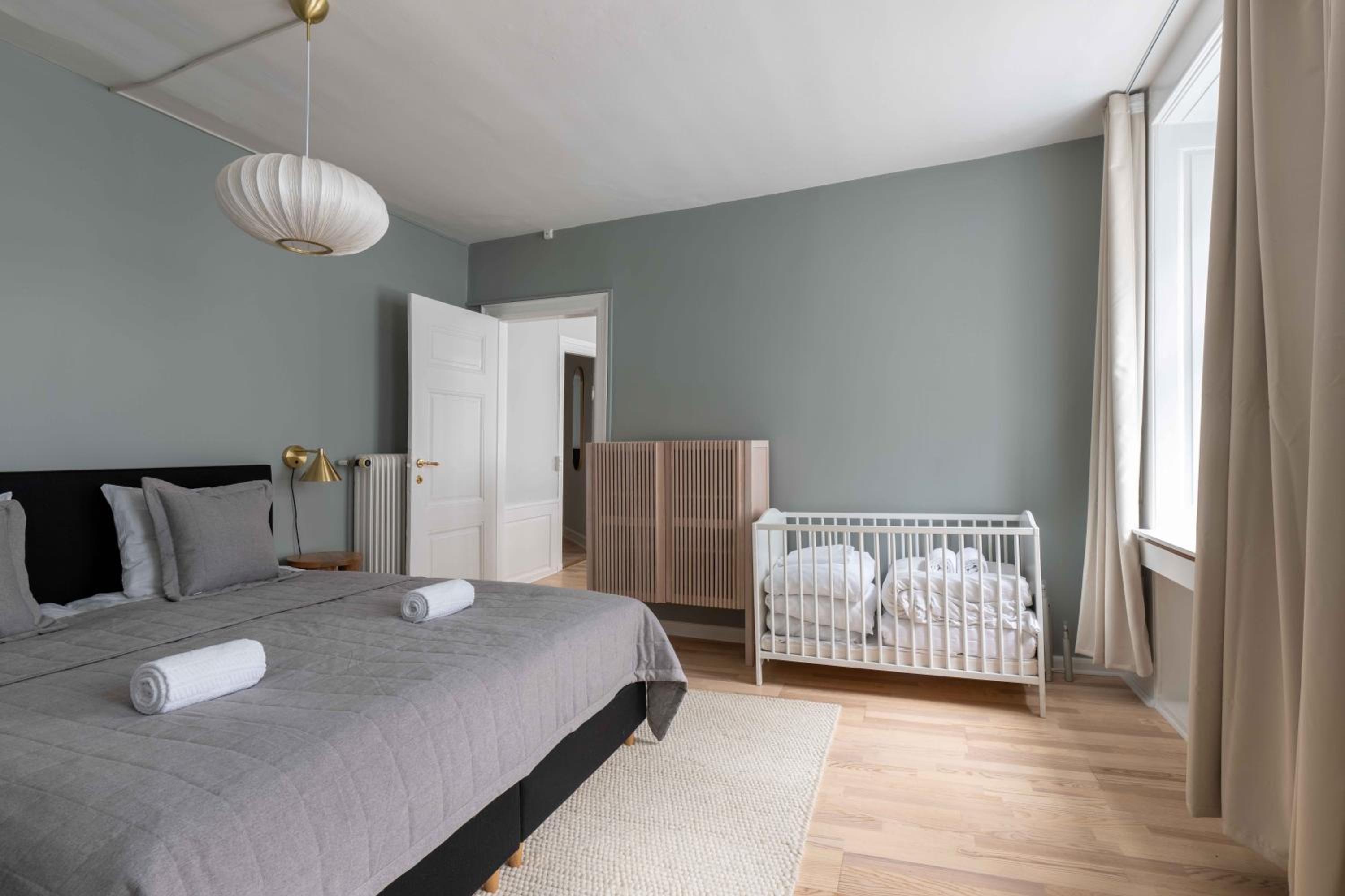 Spacious Tivoli Gardens Apartment w 3 bedrooms