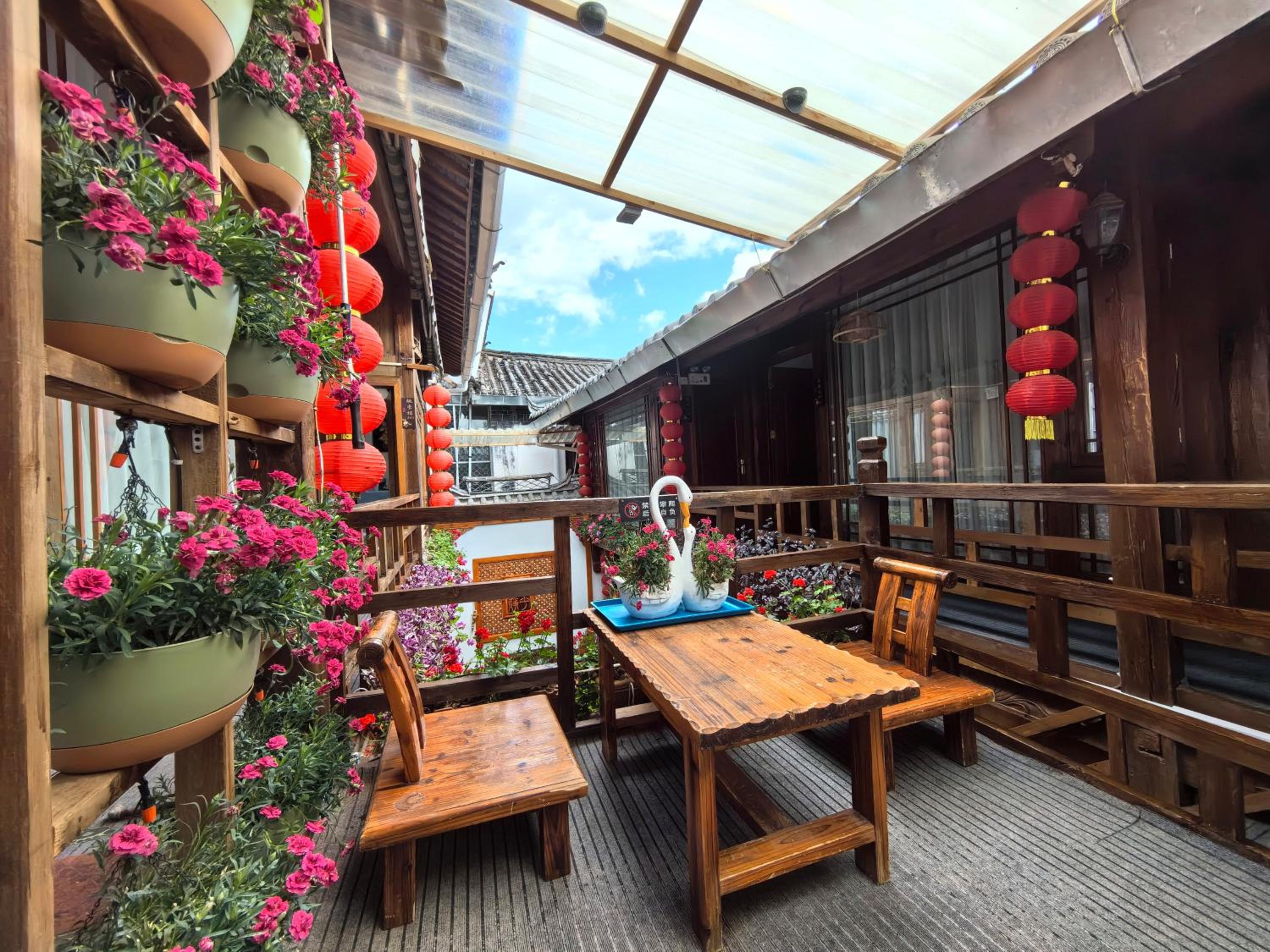 Lijiang Old Town Meiliju View Inn