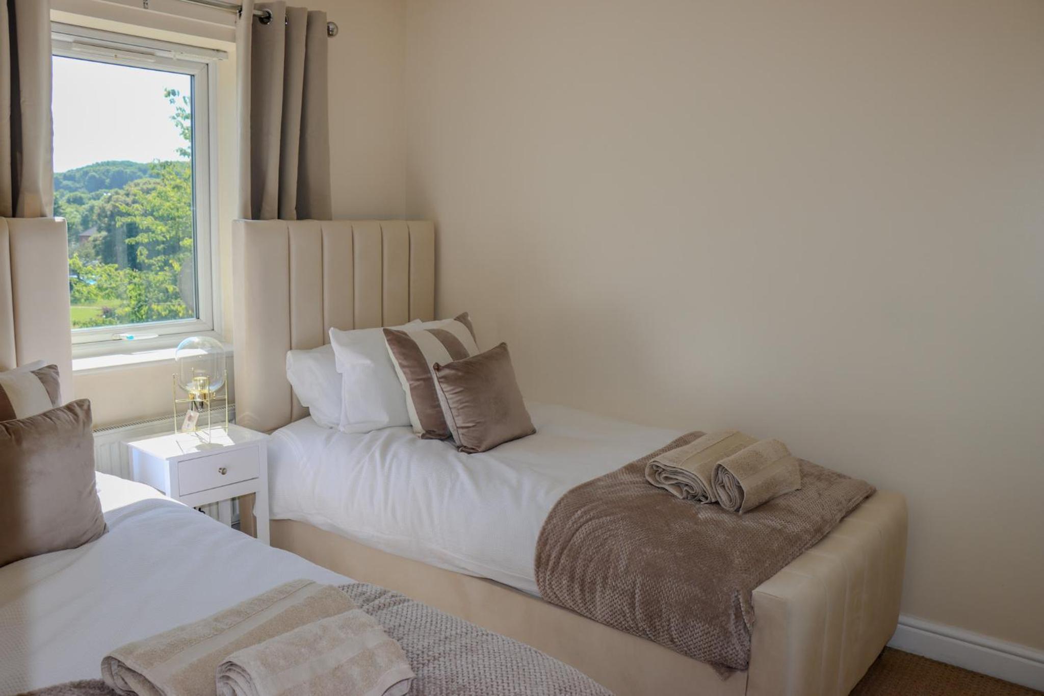 Doncaster Vacations - Flower View - Property Image 2