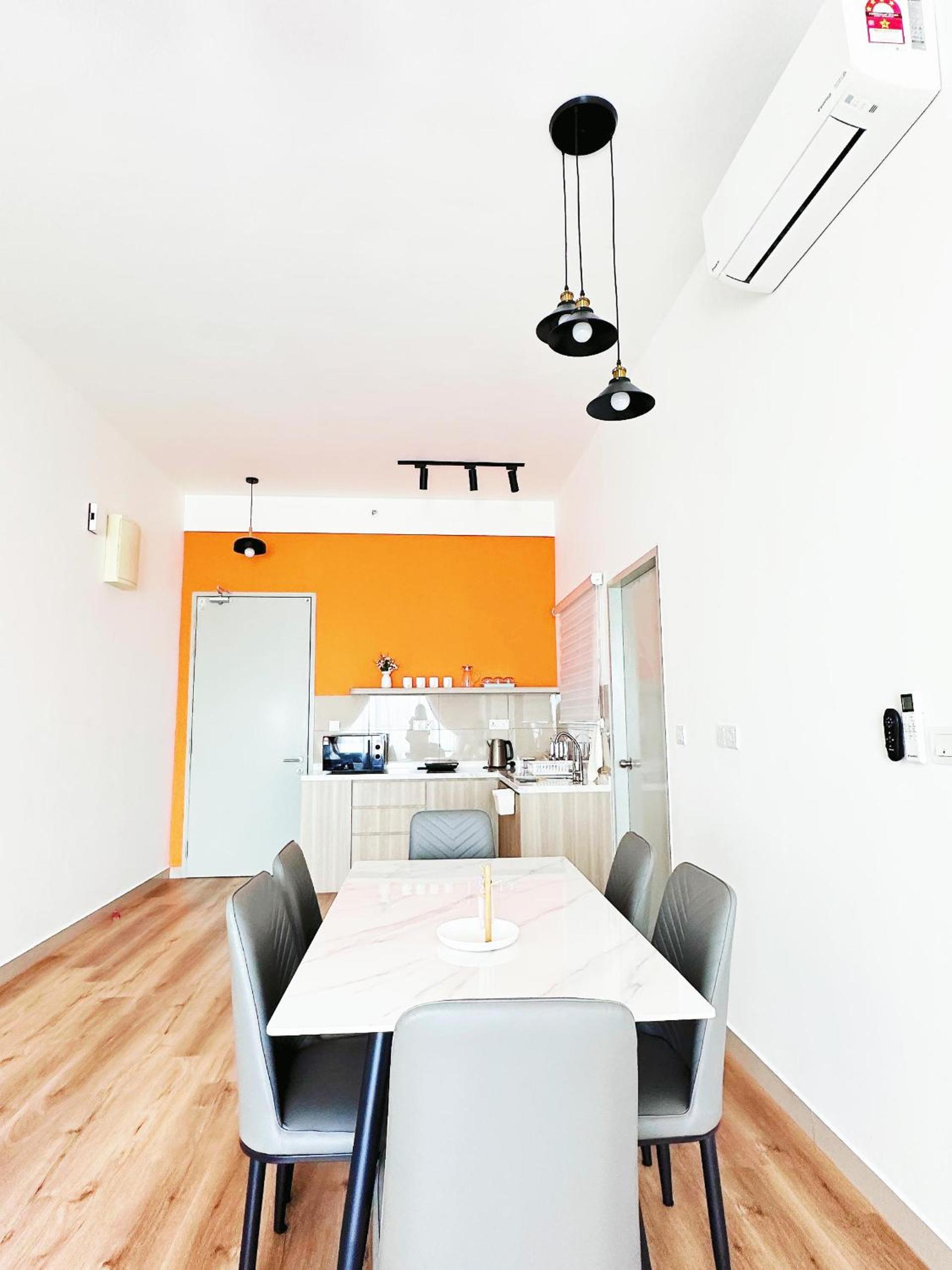 Amber Cove by C Homestay Malacca