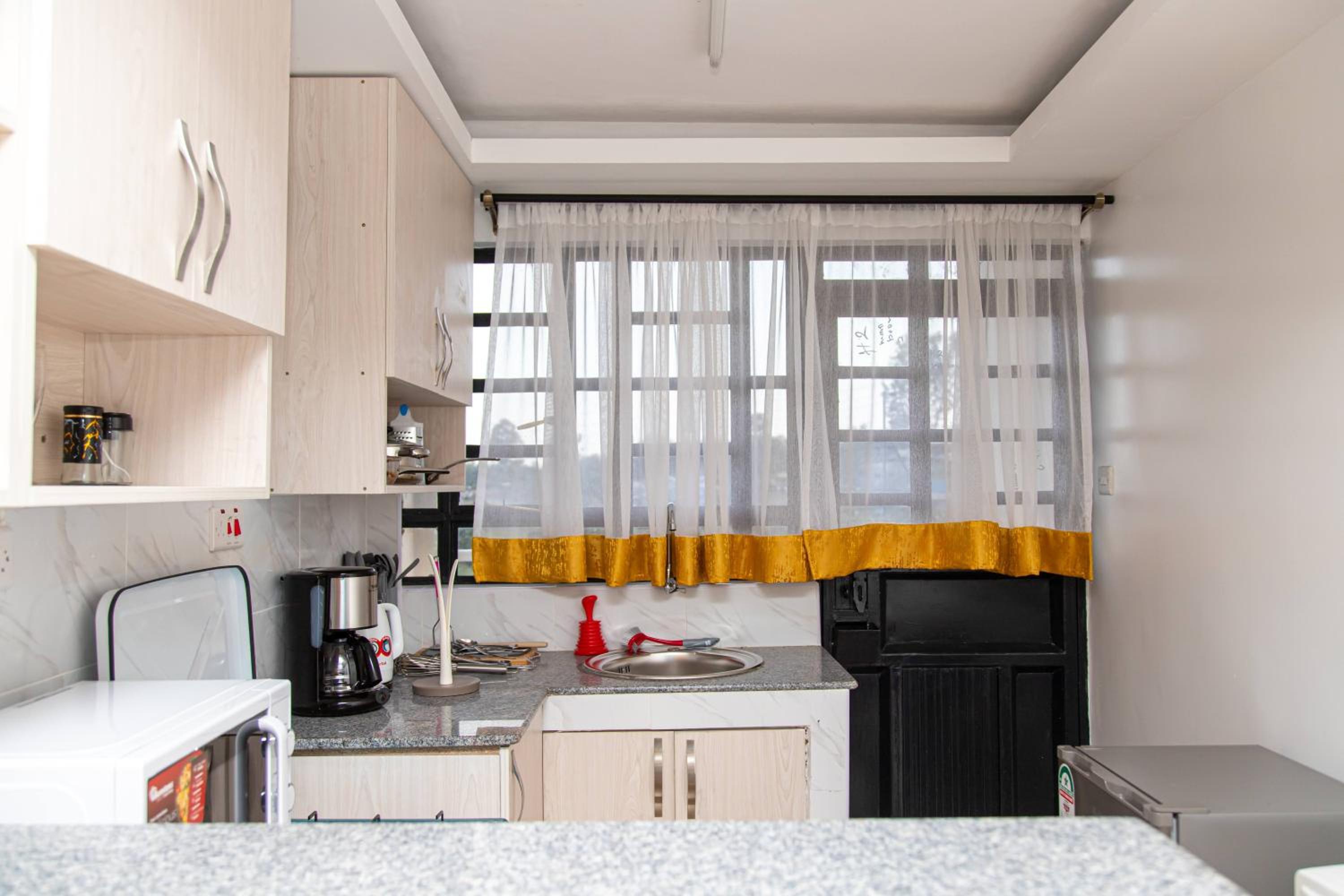 CynRose Suites