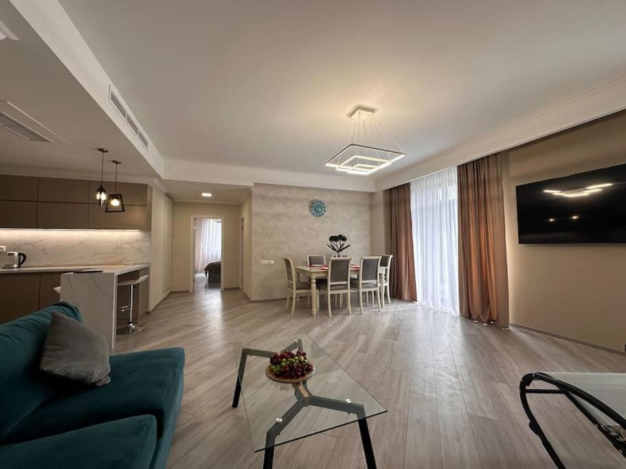 Apt with Terrace to chill and Mountain View