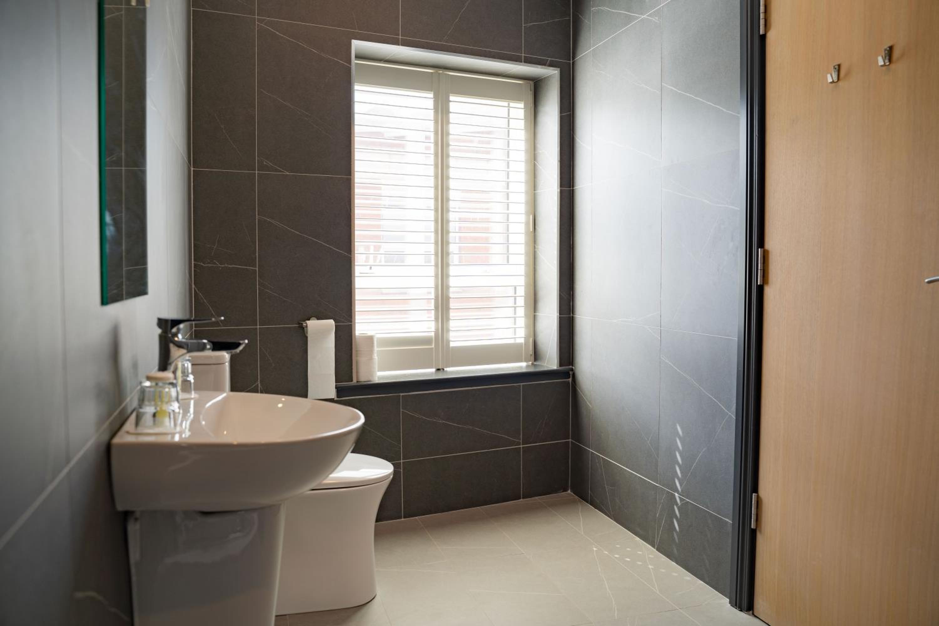 Limerick Vacations - The Old Quarter Townhouse - Property Image 3