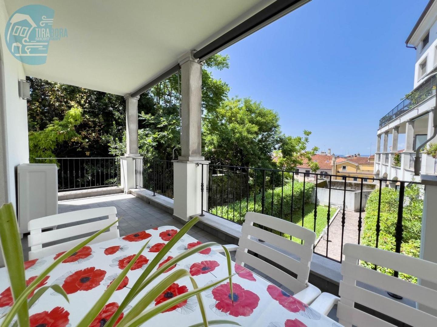Cattedrale 5 Tirabora Short Rent, con parcheggio privato