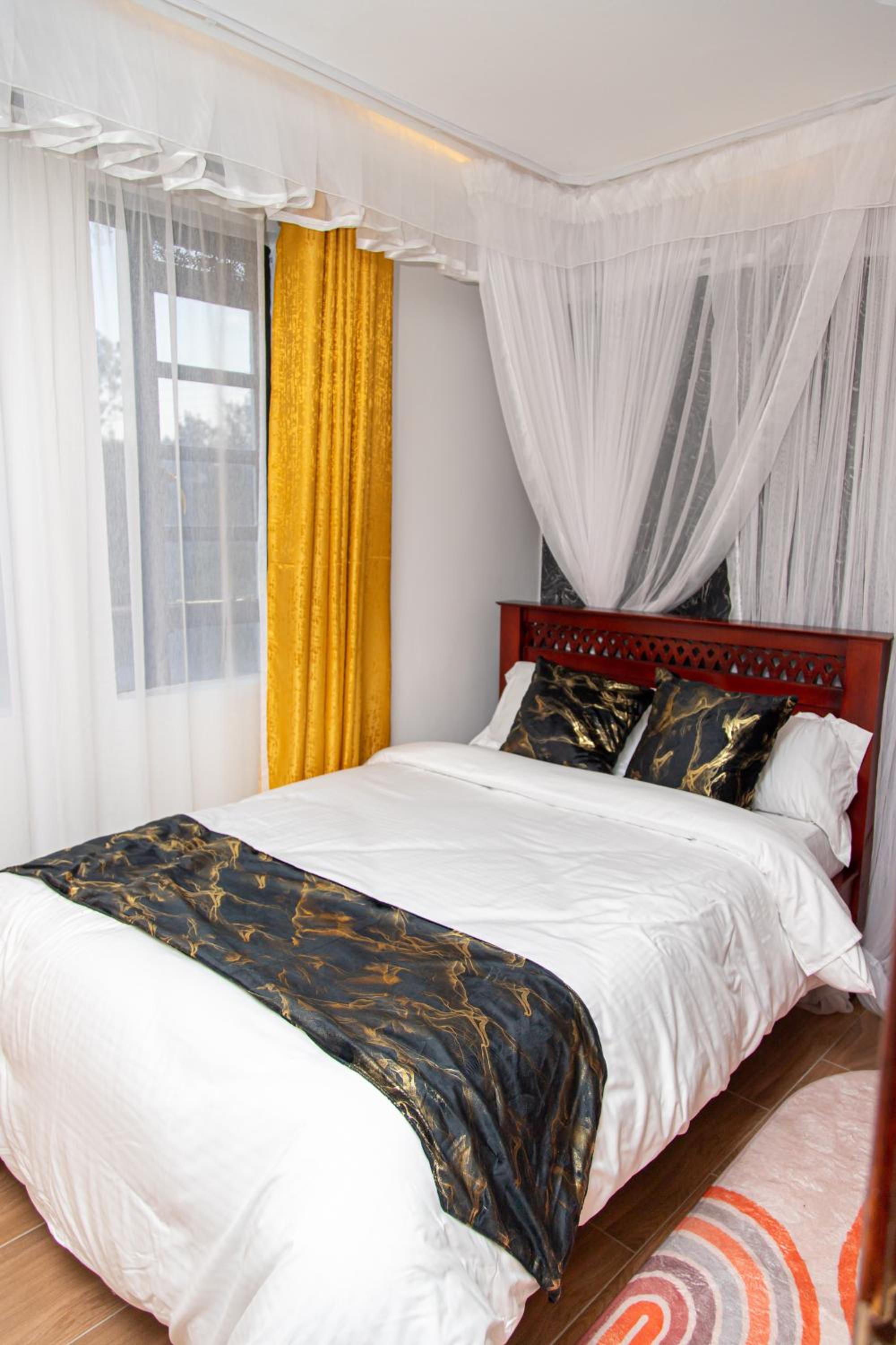 CynRose Suites