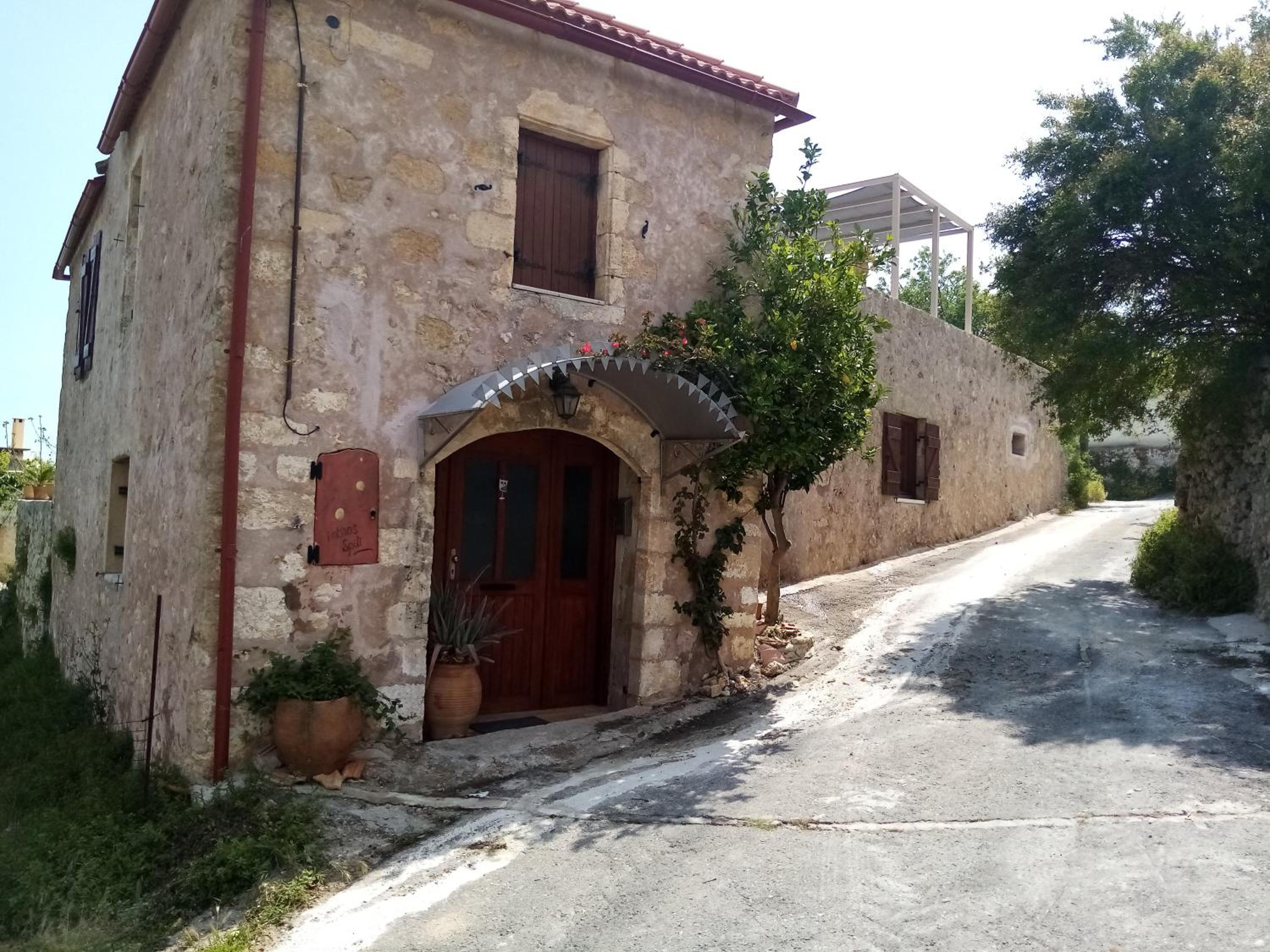 Charmante maison crétoise à Embrosneros