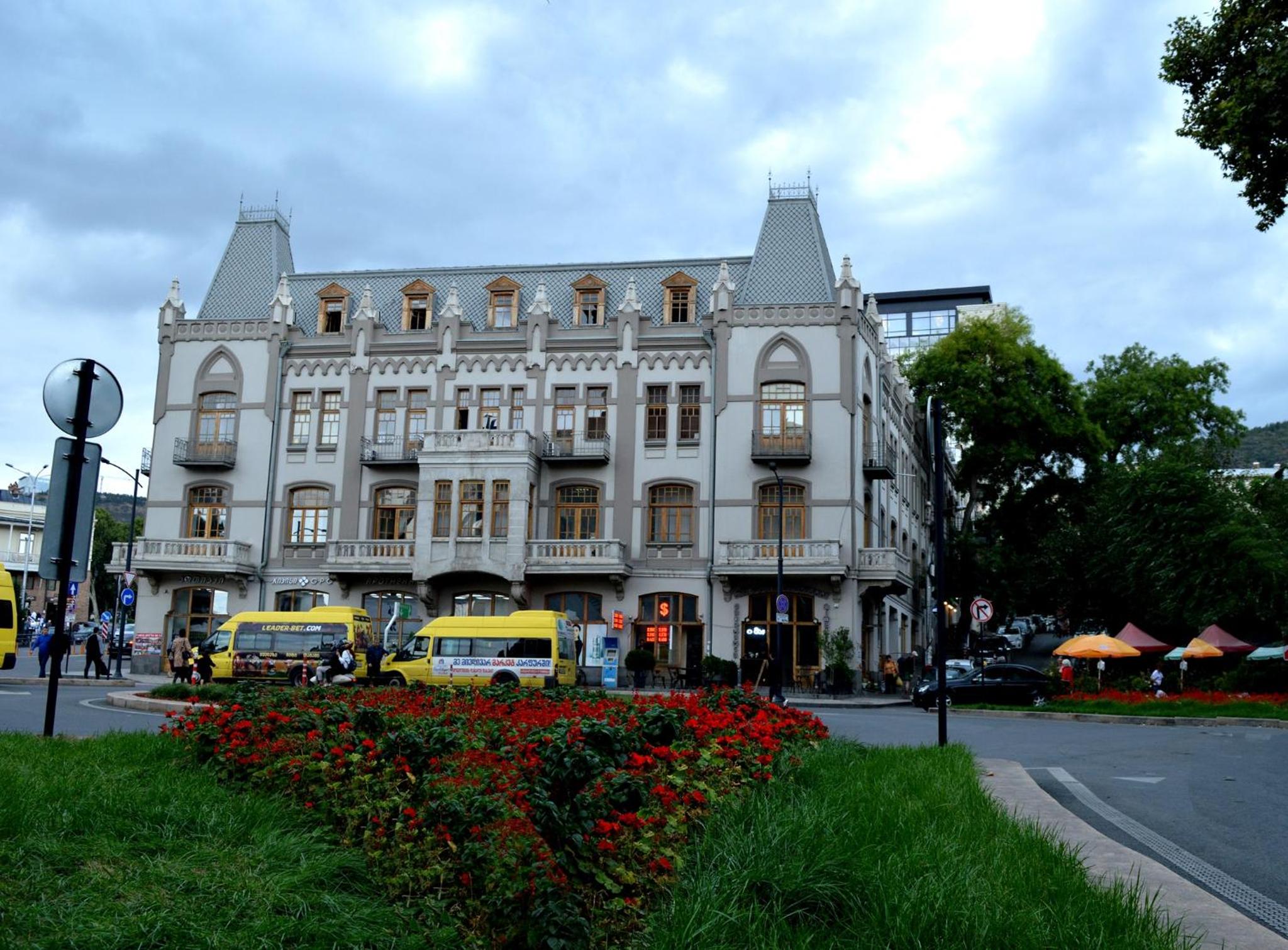 Apartment in the center of Tbilisi view 2