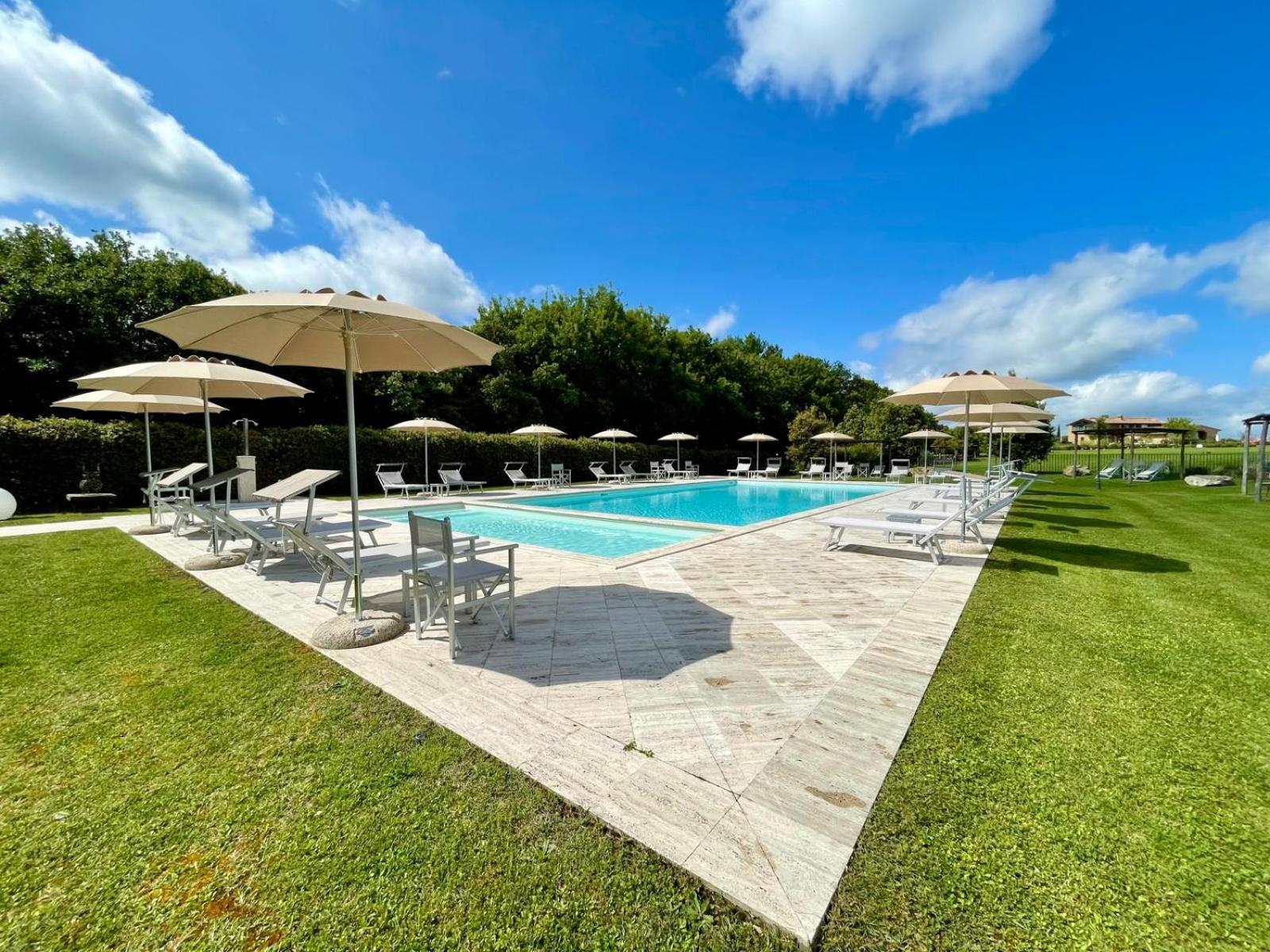 LA RIMESSA EXPERIENCE-Dream Holiday Home view 2