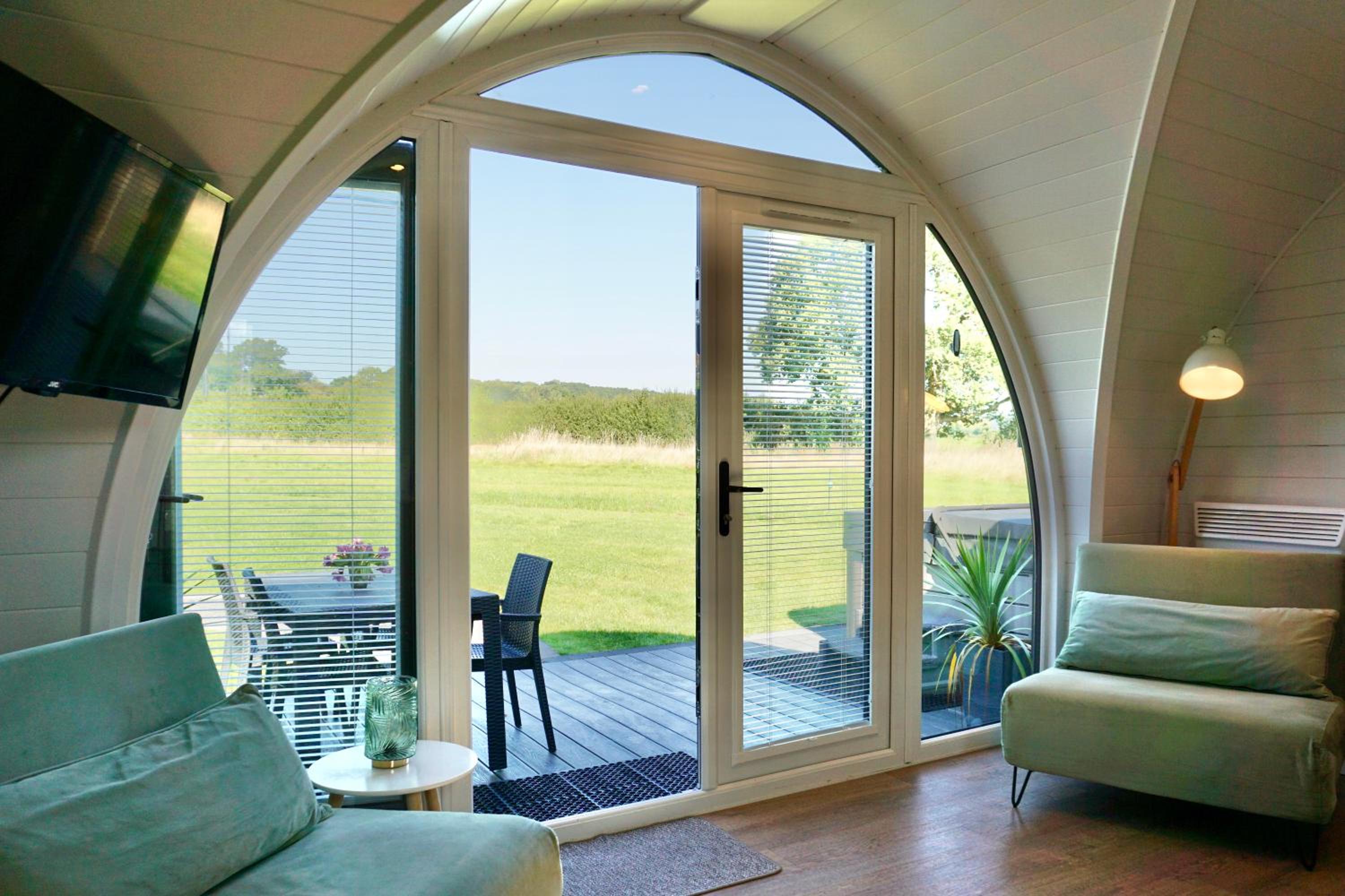 EASTRIDGE GLAMPING