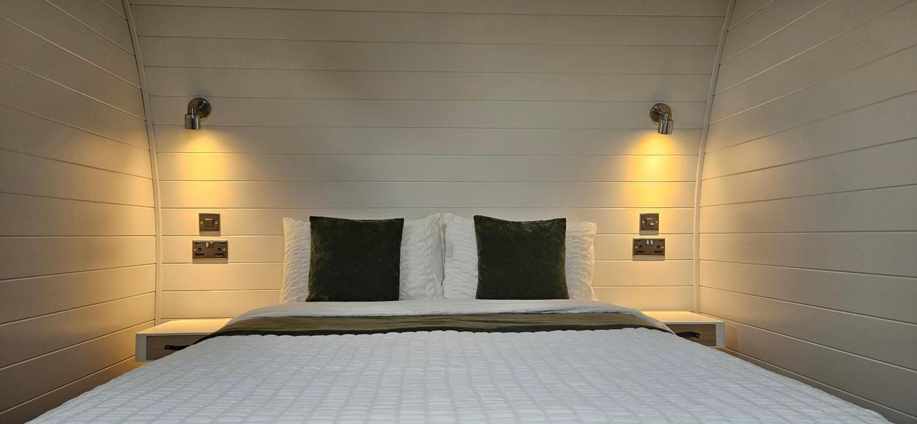 EASTRIDGE GLAMPING