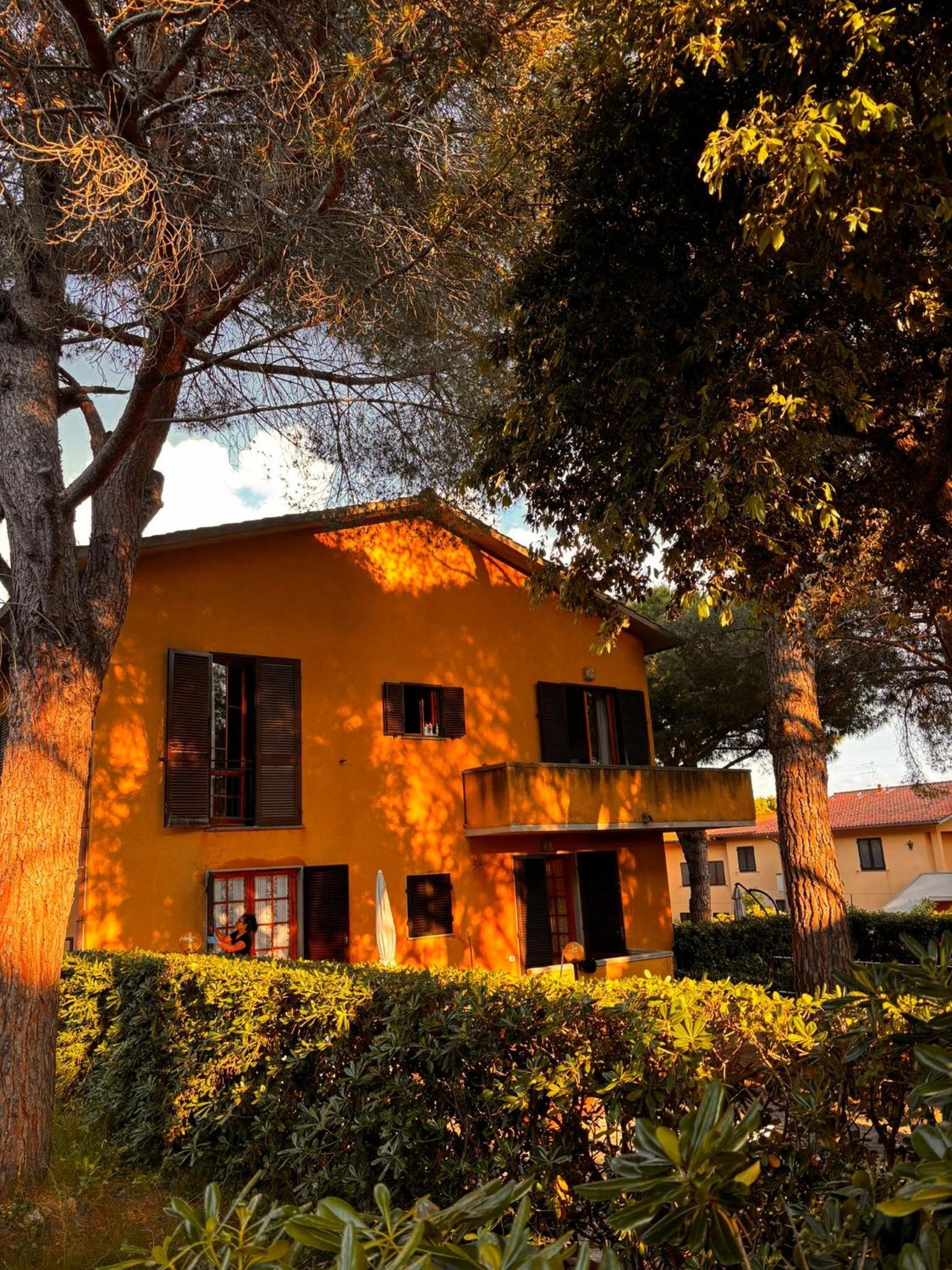 Castiglioncello giardino e posto auto photo 1