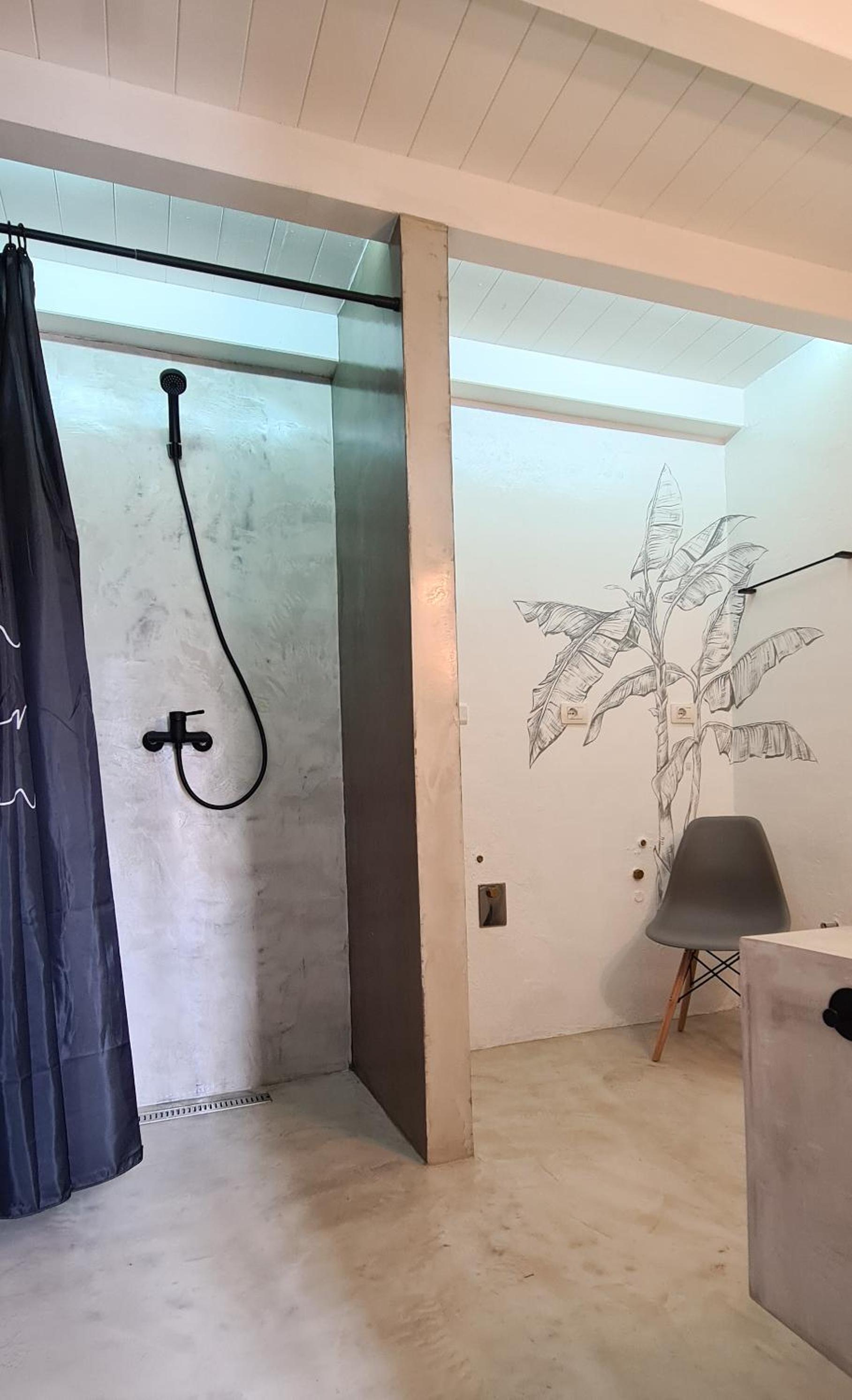 Chic Surf-Inspired Mezzanine Studio 