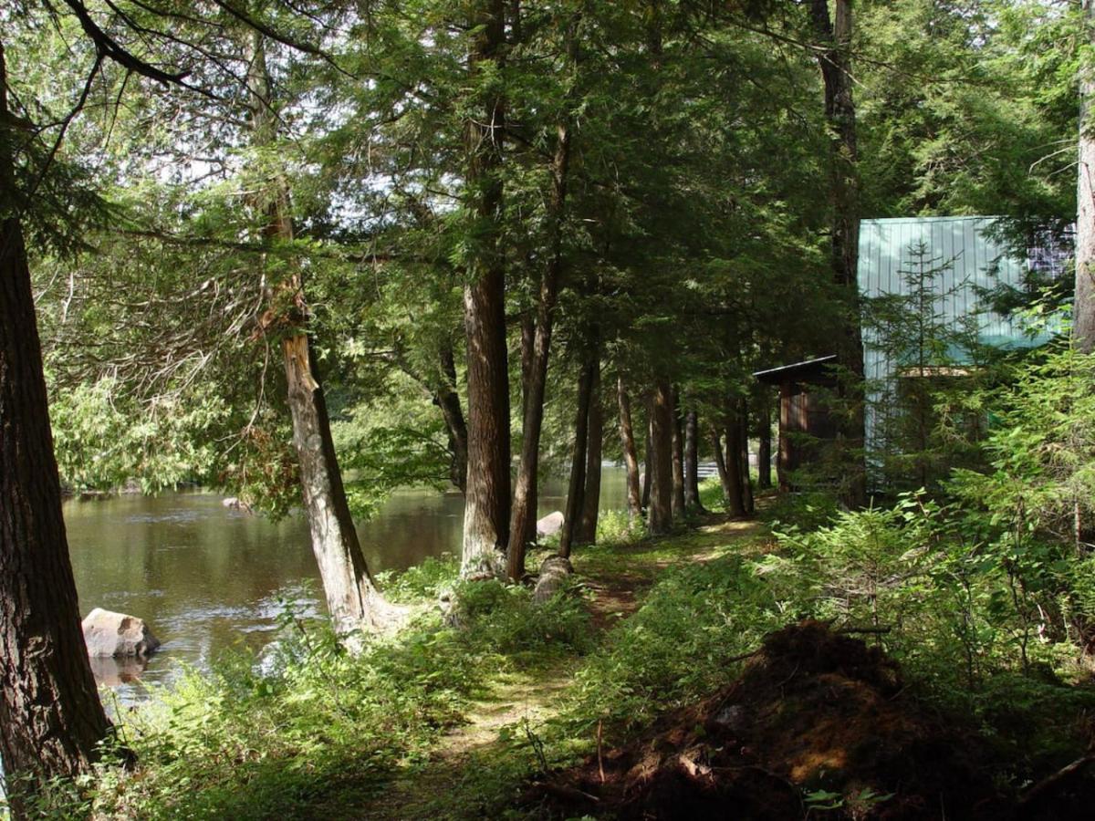 Riverside Cabin