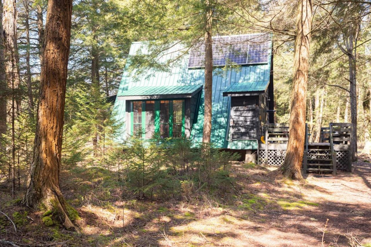 Riverside Cabin