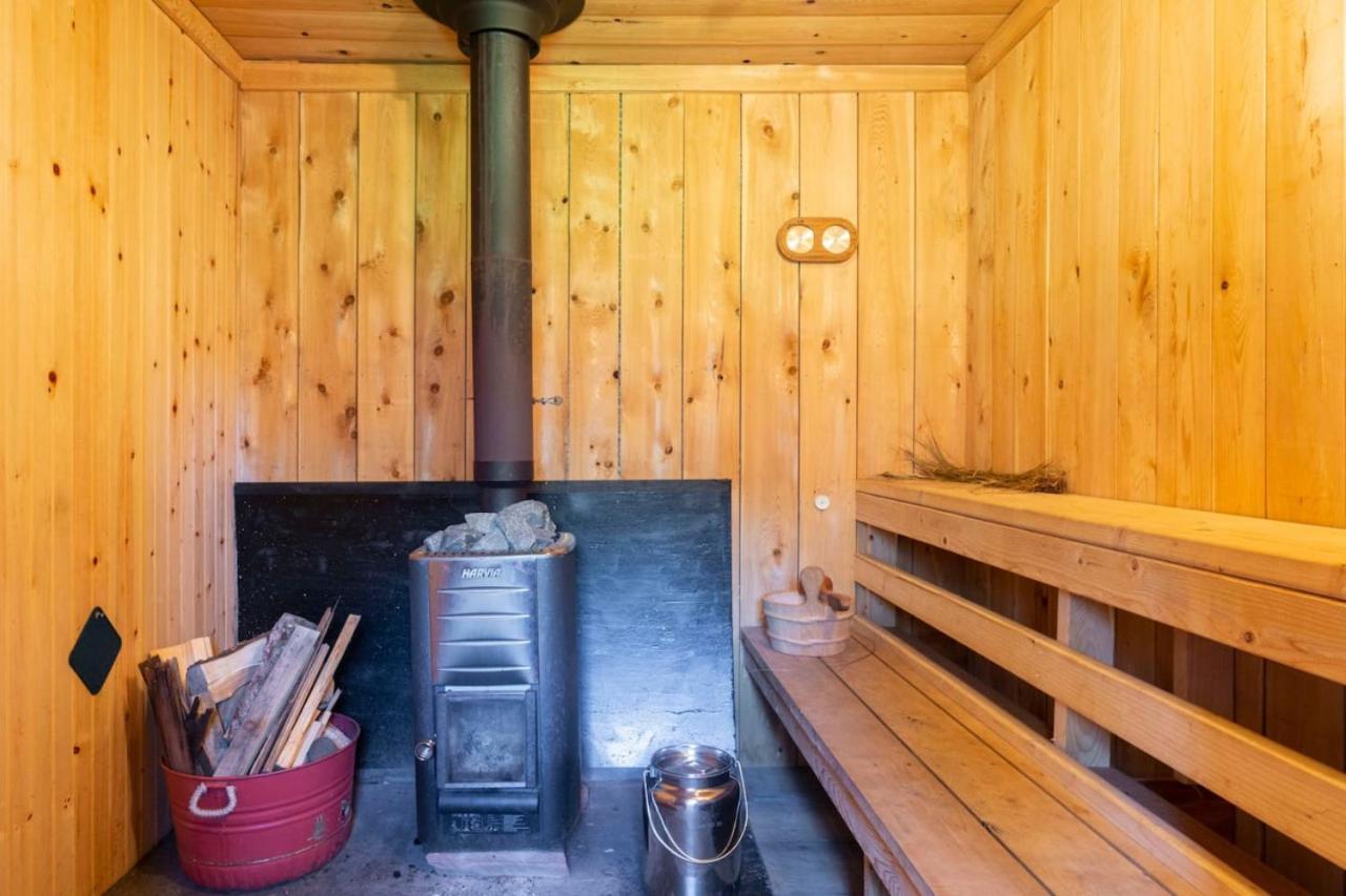 Riverside Cabin