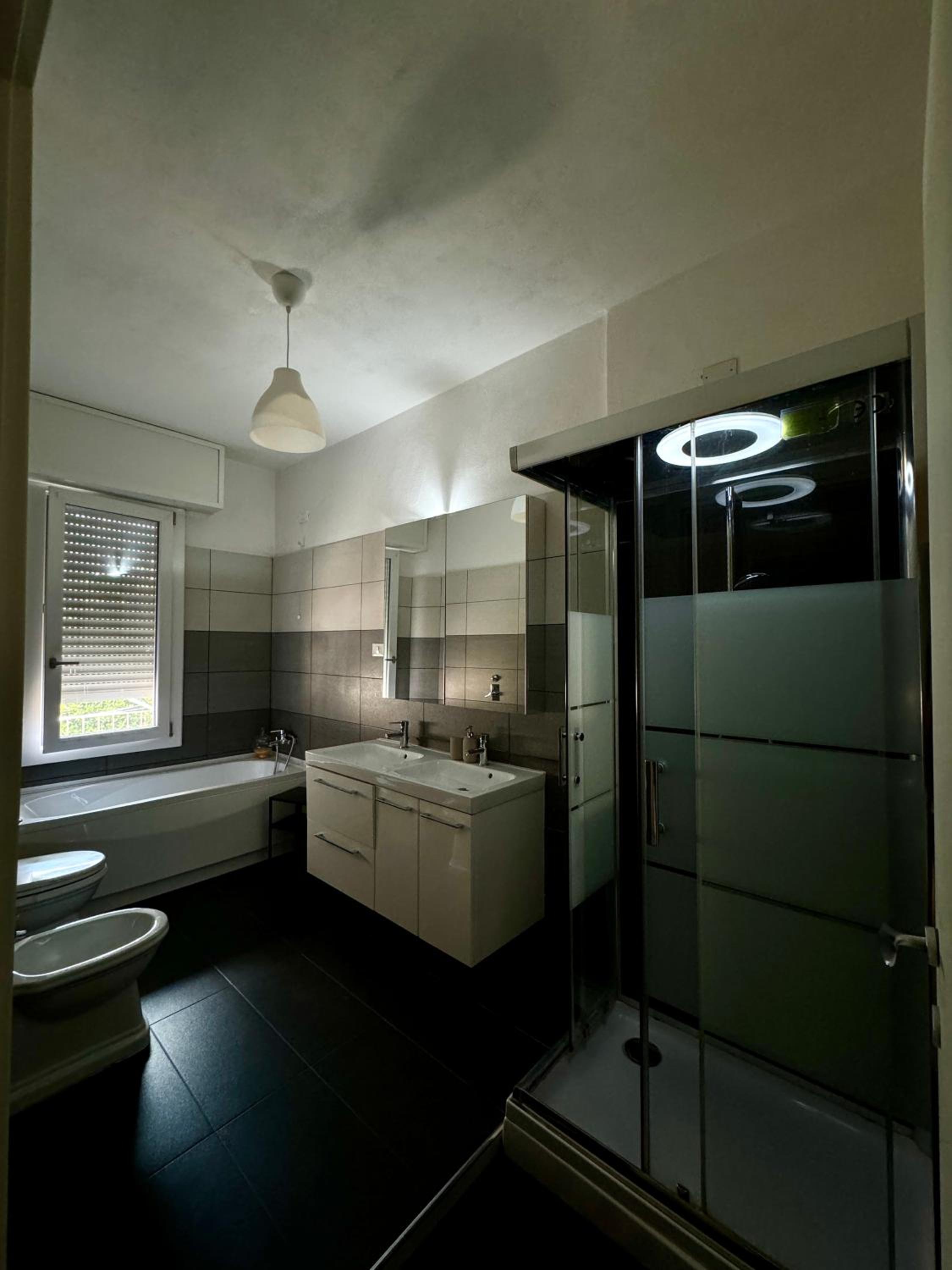 Four bedroom apartment in the centre of the city