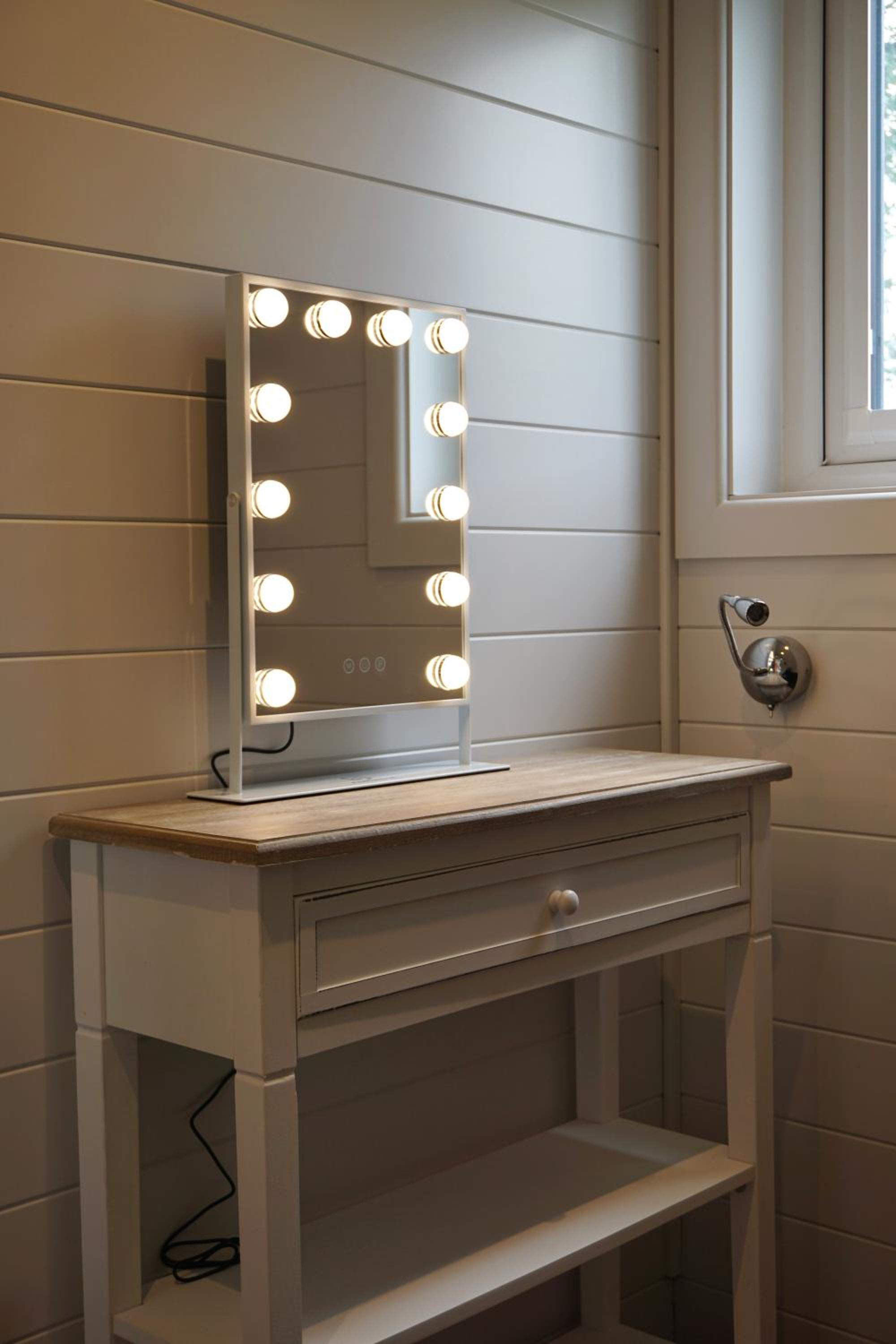 EASTRIDGE GLAMPING