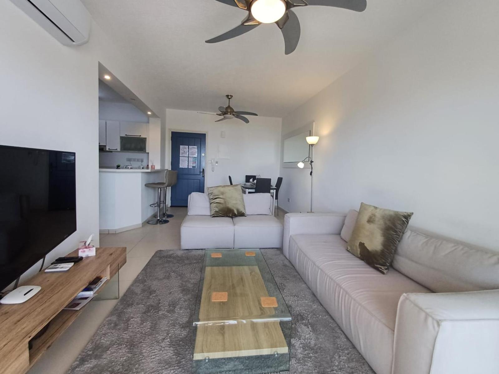 Kings Palace - Elegant 2BR, Sea Facing with Pool Views