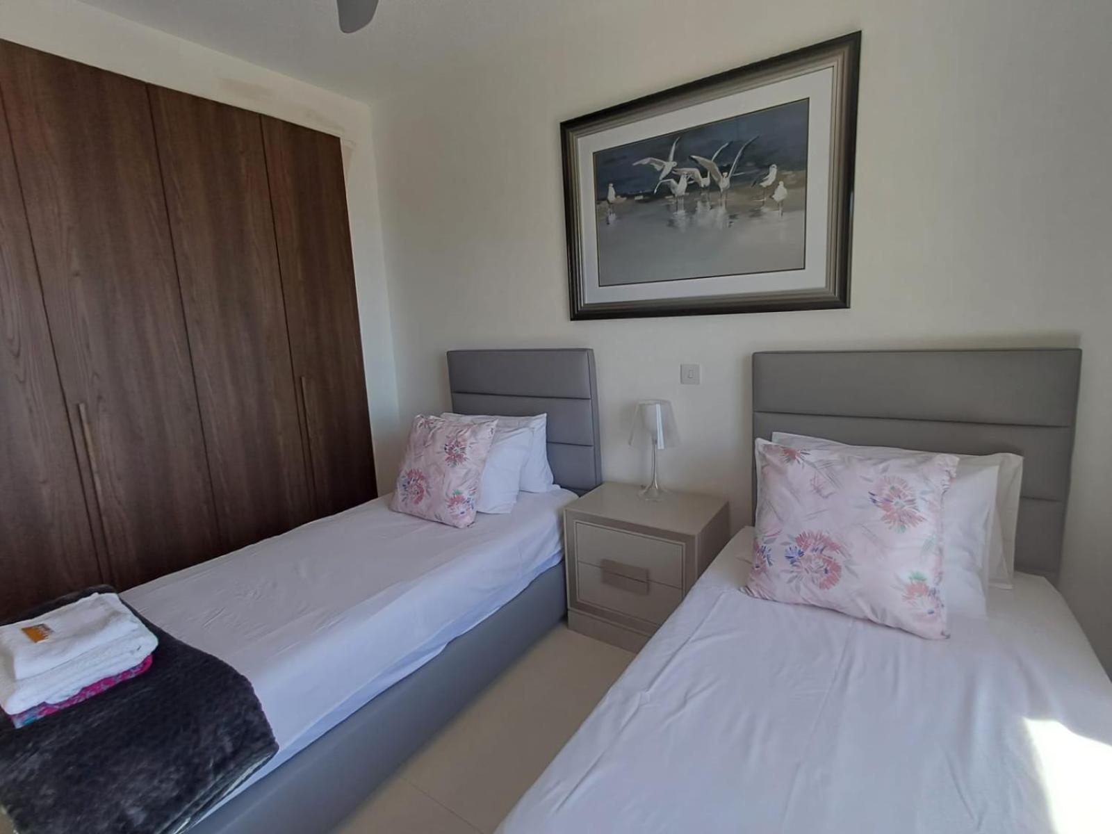 Kings Palace - Elegant 2BR, Sea Facing with Pool Views