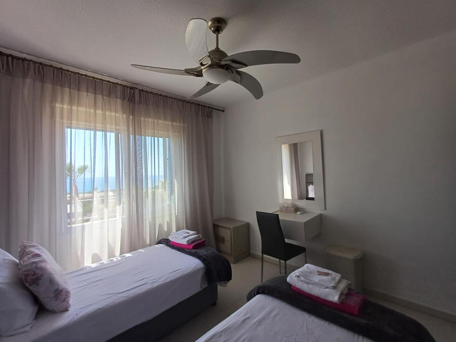 Kings Palace - Elegant 2BR, Sea Facing with Pool Views
