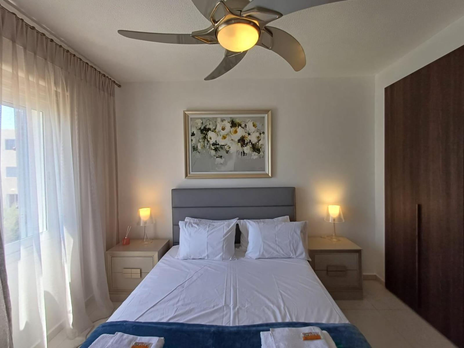 Kings Palace - Elegant 2BR, Sea Facing with Pool Views