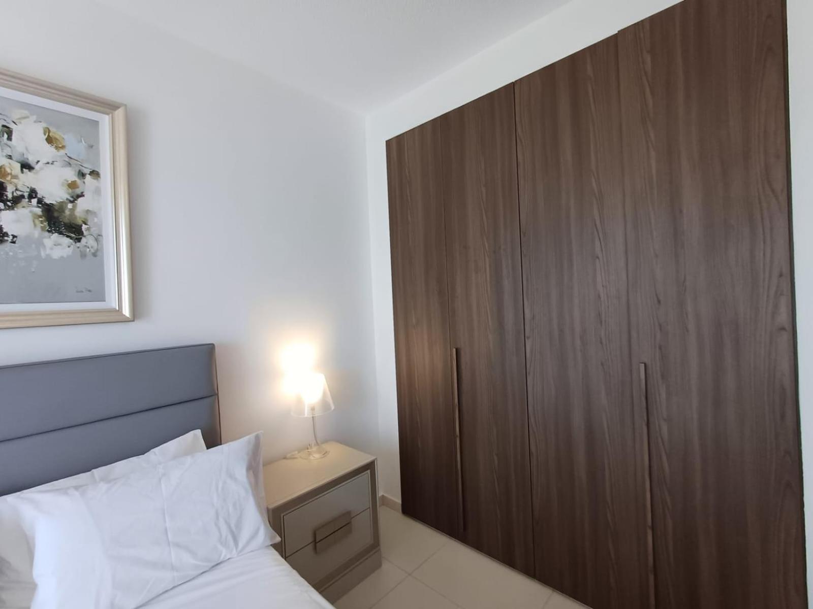 Kings Palace - Elegant 2BR, Sea Facing with Pool Views