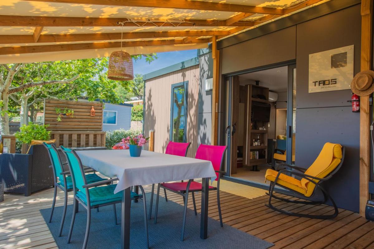 Mobil-home Taos vue mer - piscine view 2
