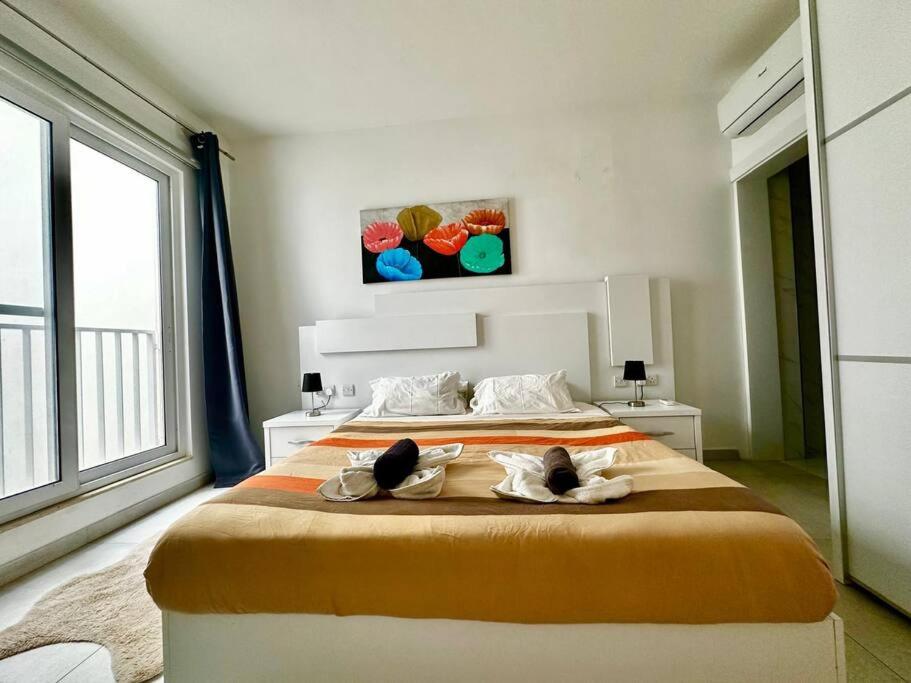 Modern retreat in the heart of St Julian photo 2