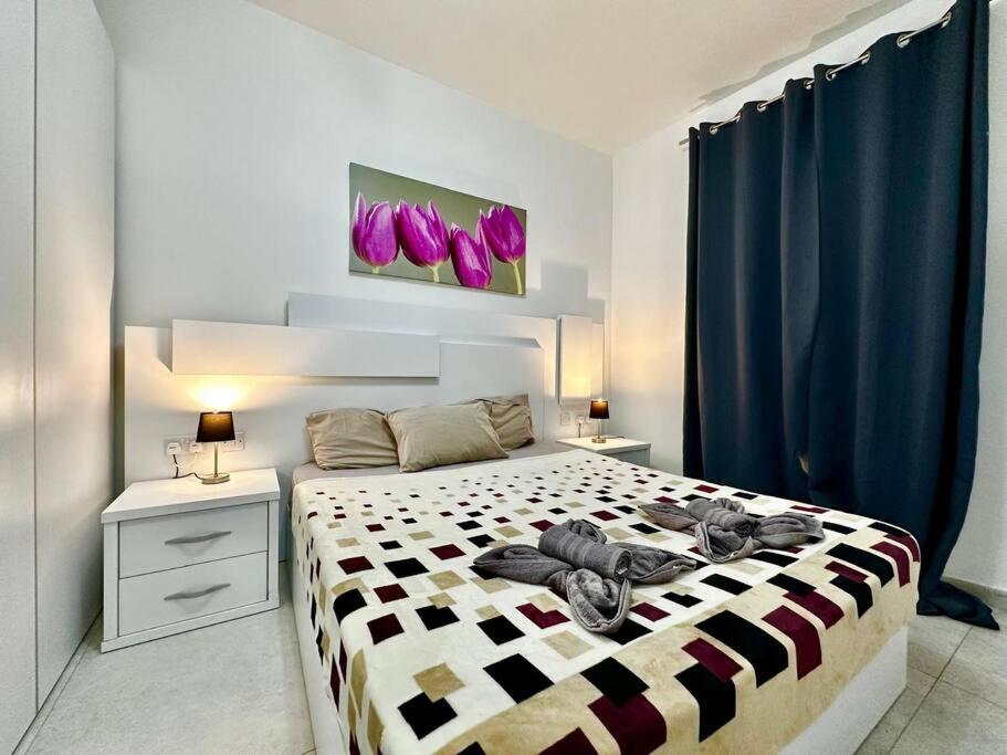 Modern retreat in the heart of St Julian photo 2