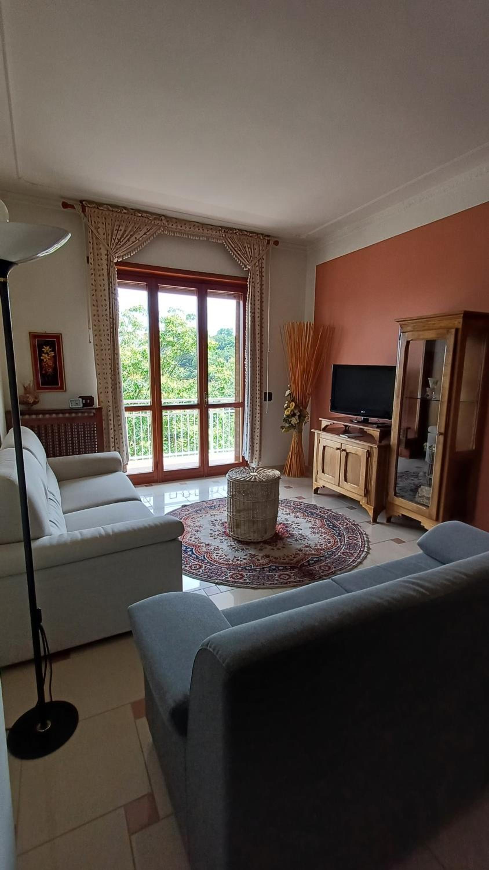 Casa nel Roero view 2