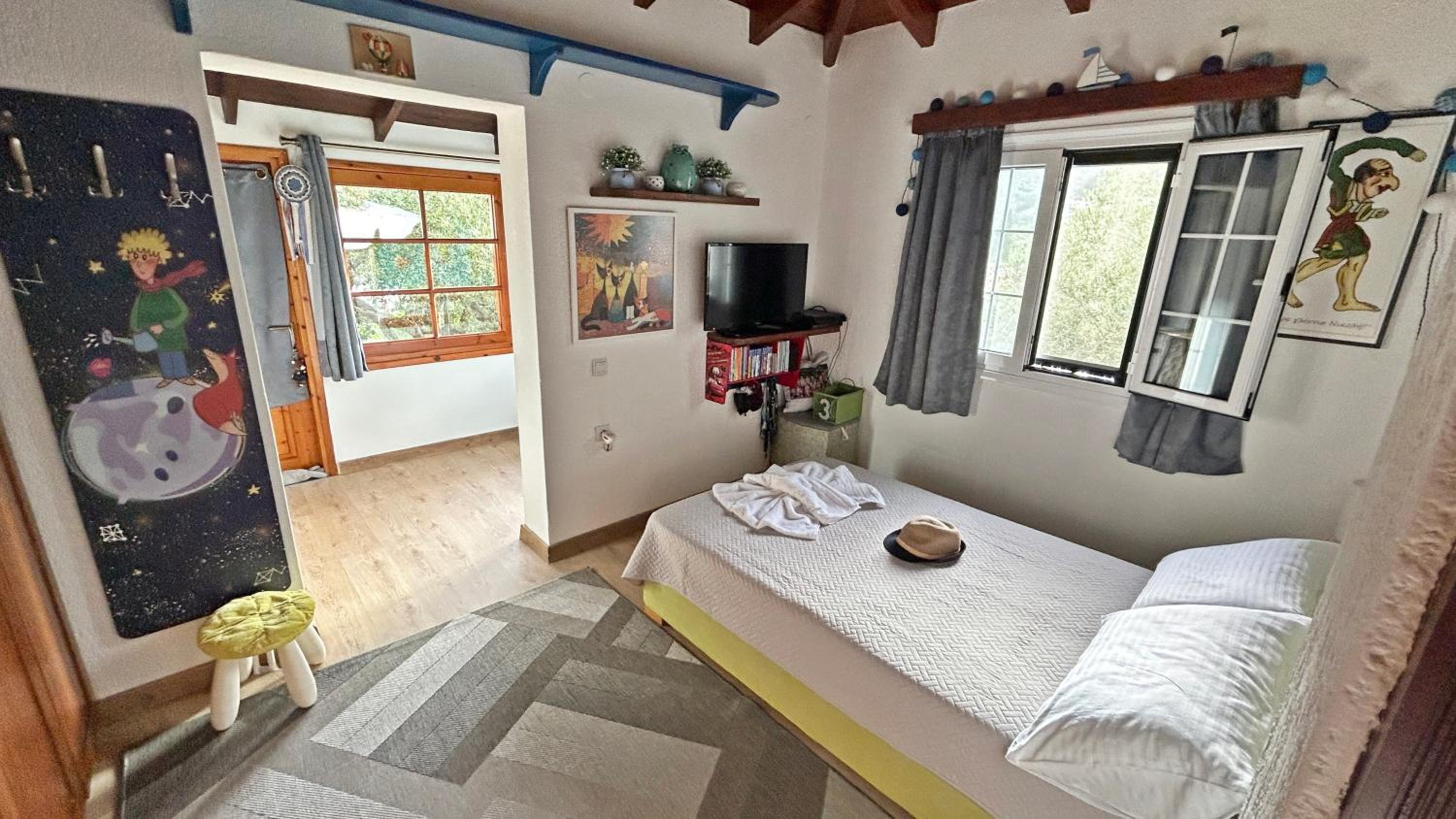 Nikolas Villa