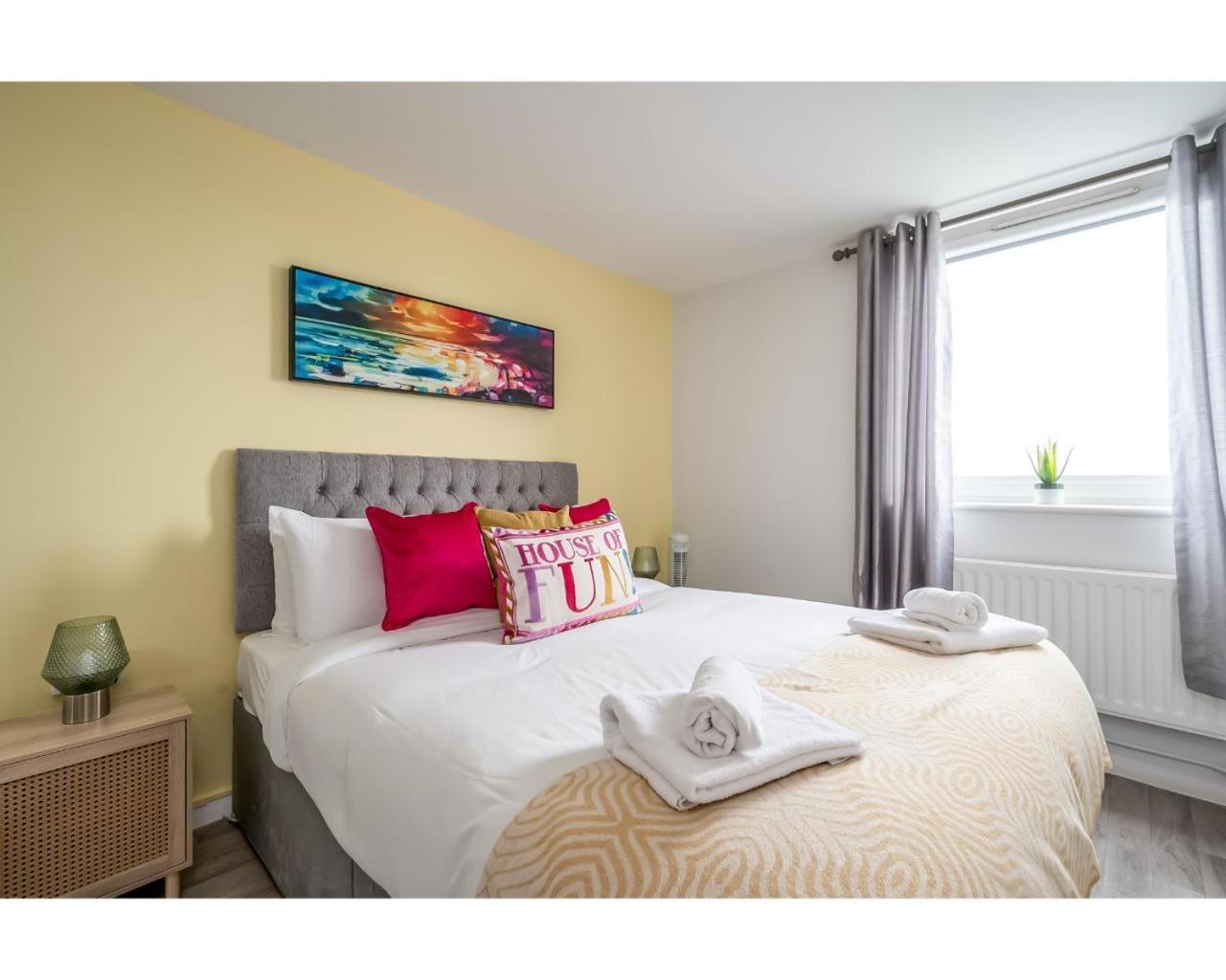 Belfast Vacations - Central Belfast Apartments Jubilee Heights - Property Image 10
