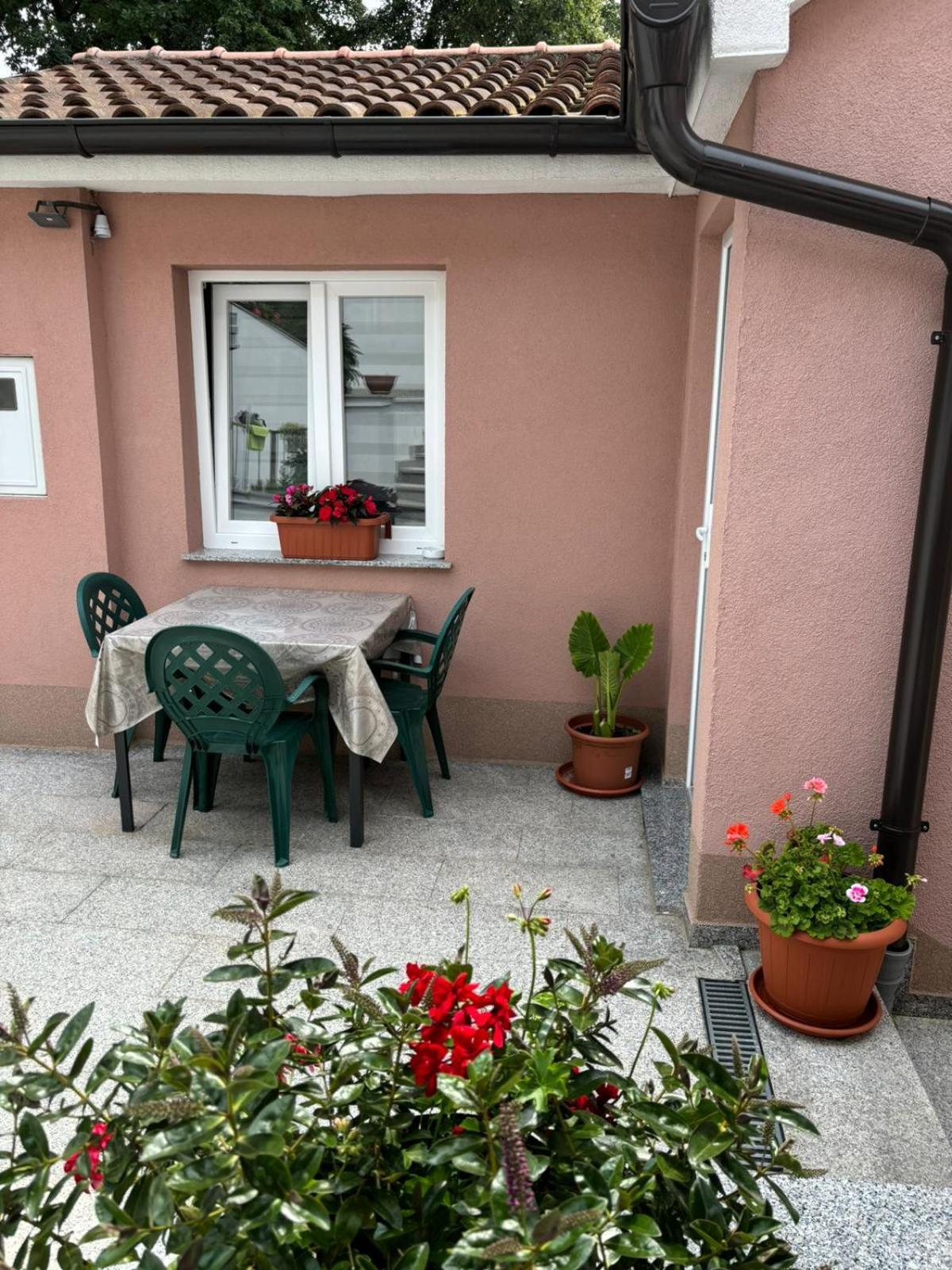 Apartman Indy view 2