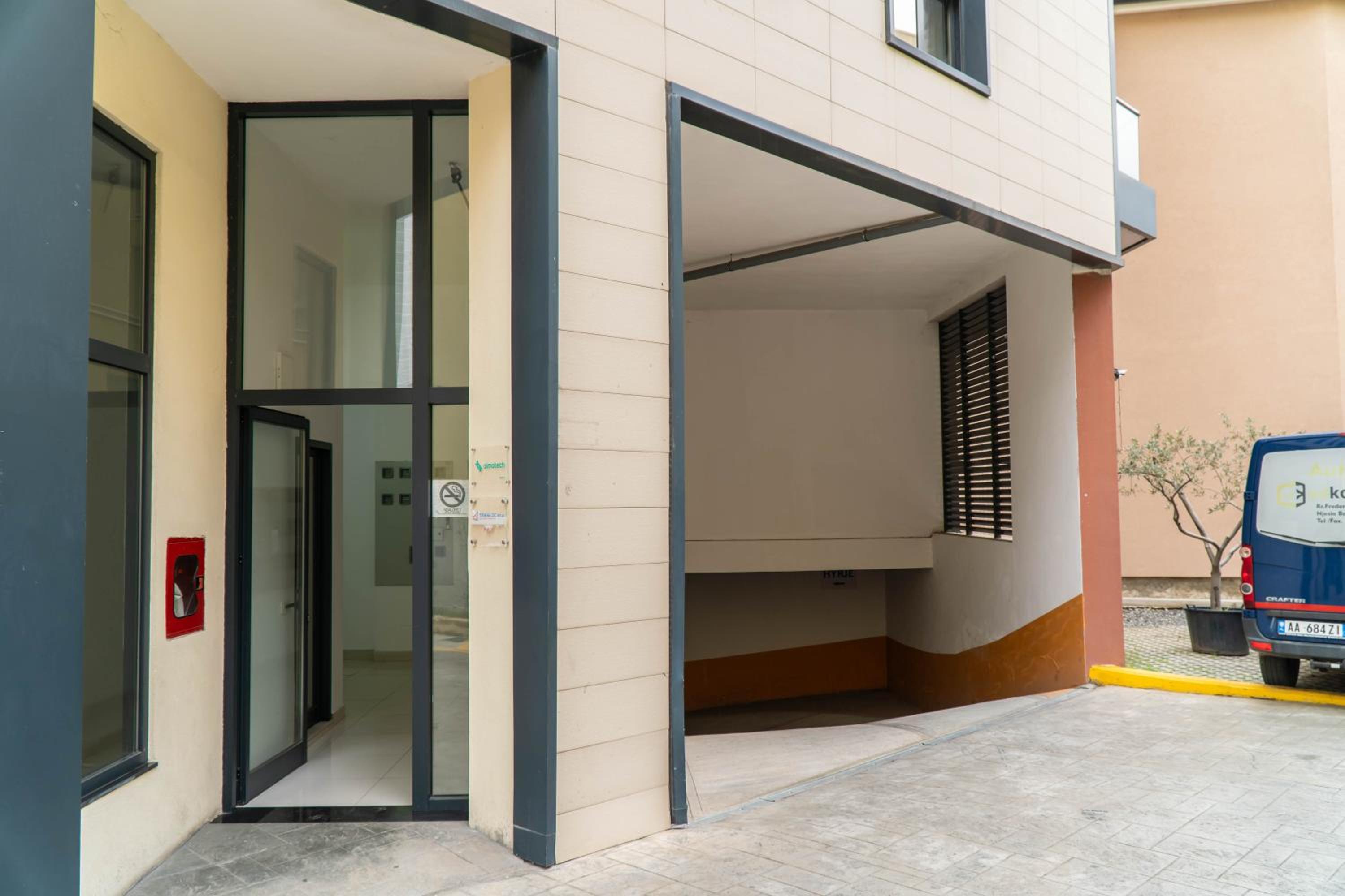 Signature apartment 12