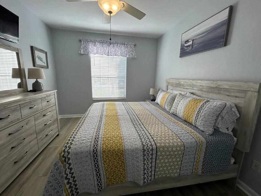 Disney Fan Condo-Renovated 2024 view 2