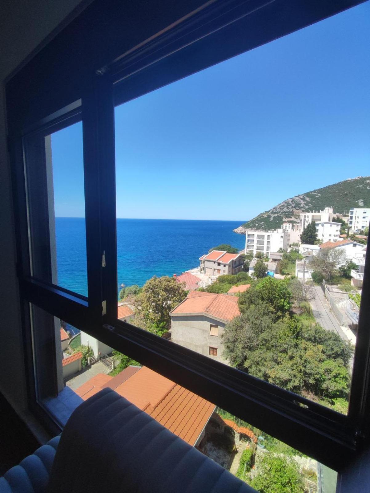 SD LUX APARTMENTS view 3