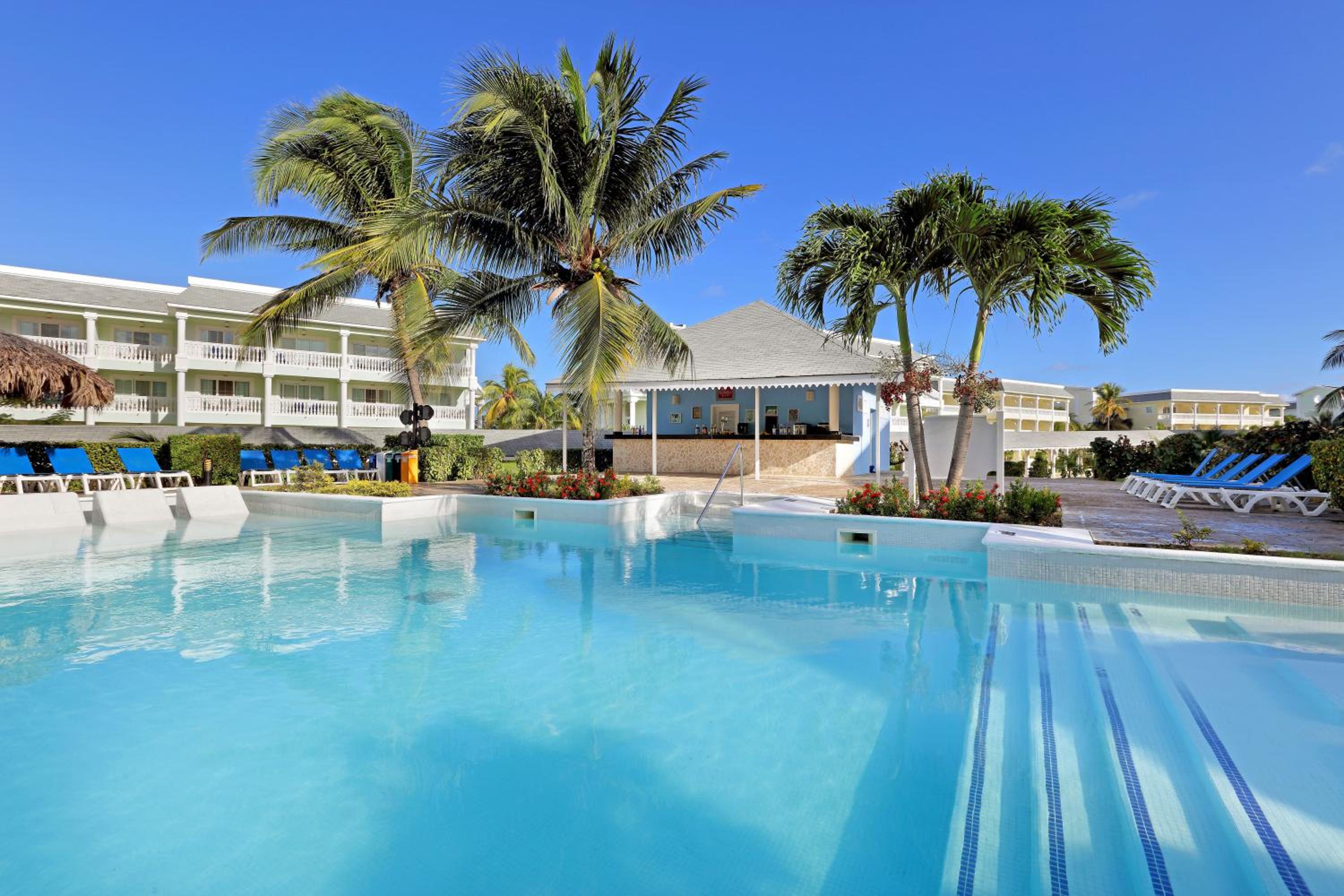 The Signature Level at Grand Palladium Lady Hamilton Resort & Spa- All Inclusive view 4