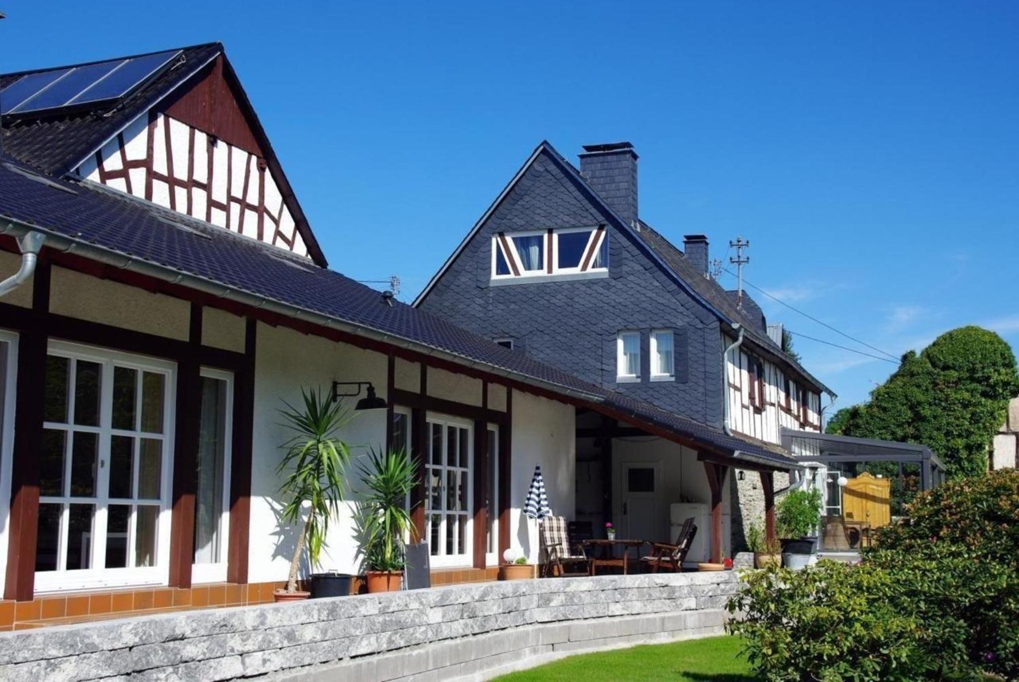 Appartement mit Terrasse und Garten