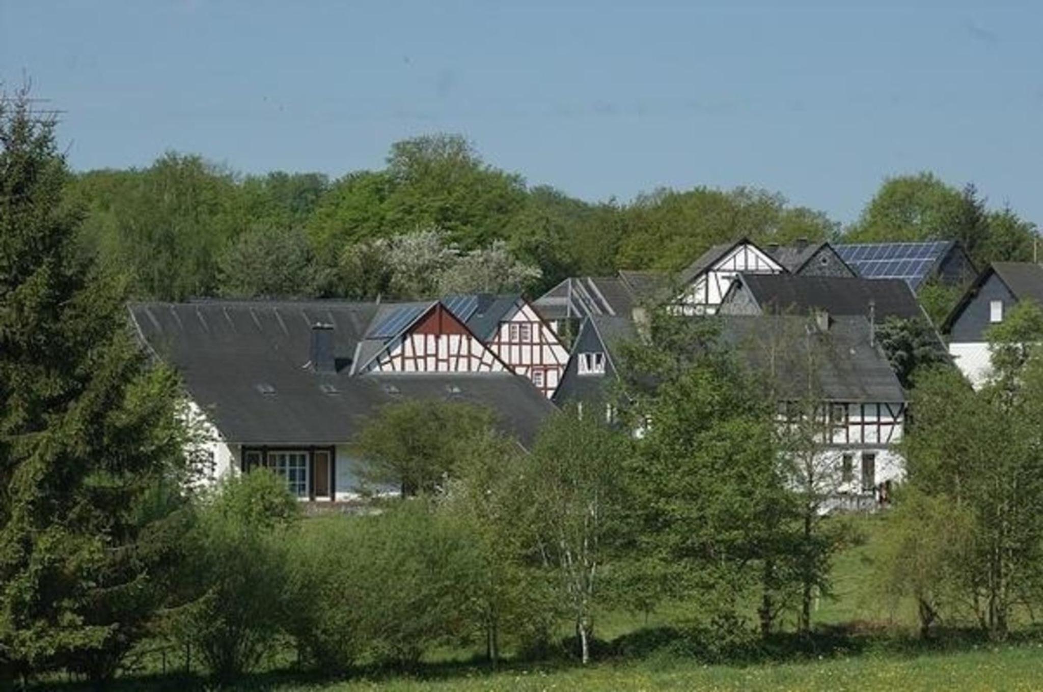 Appartement mit Terrasse und Garten
