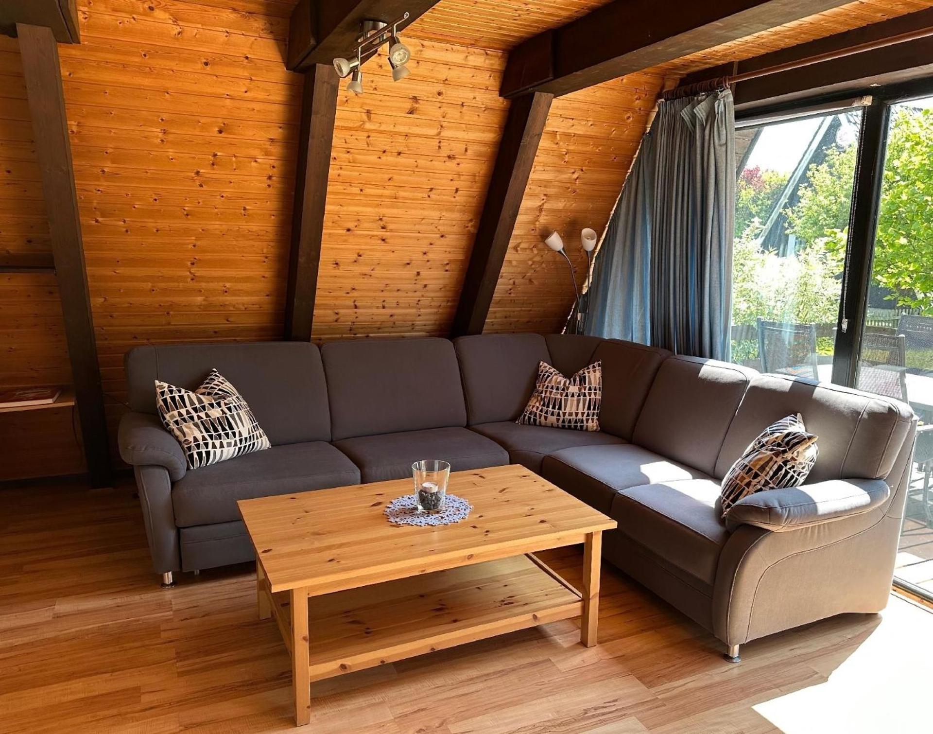 Nettes Ferienhaus in Fedderwardersiel mit Eigenem Garten - b48709