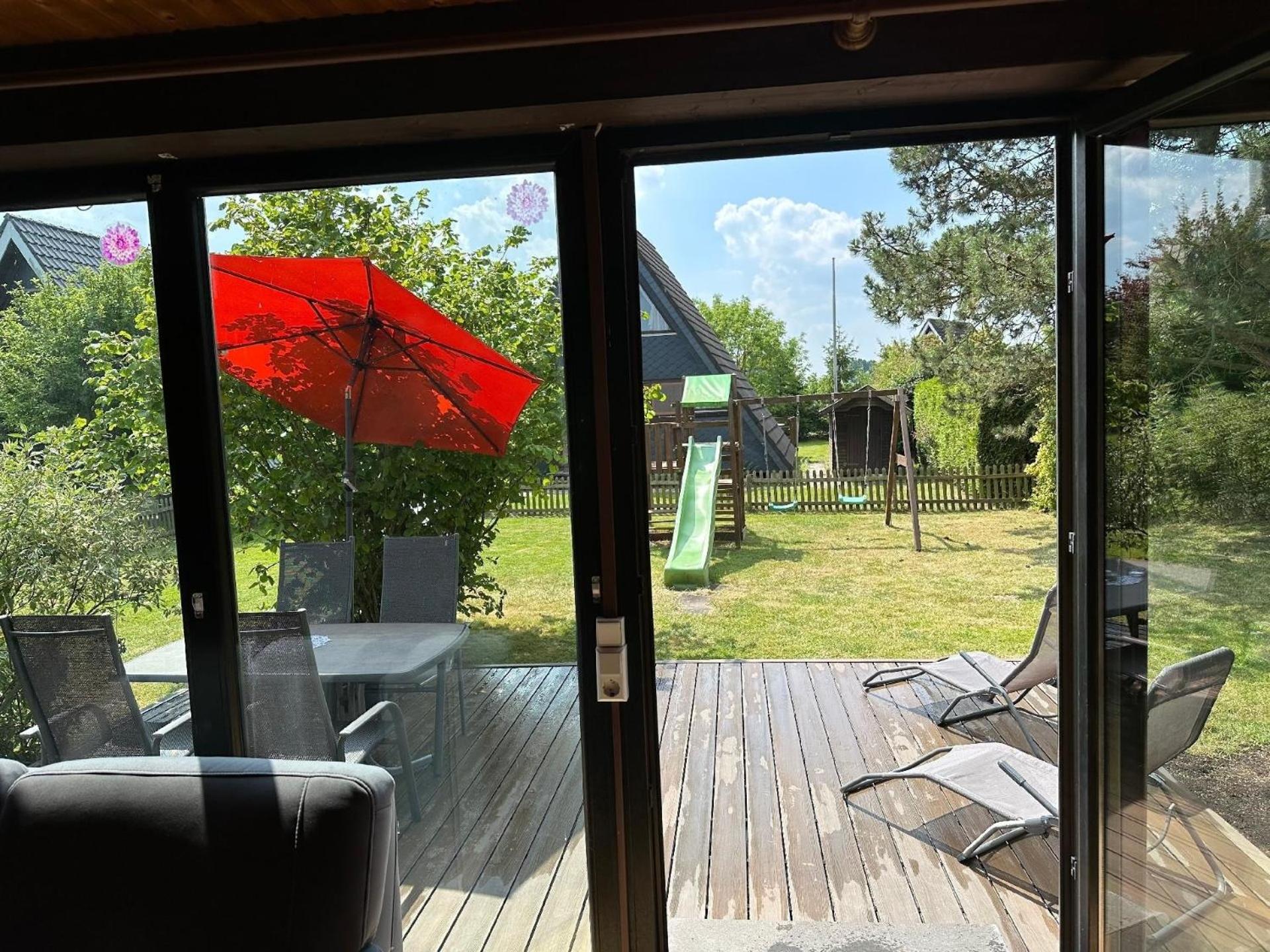 Nettes Ferienhaus in Fedderwardersiel mit Eigenem Garten - b48709