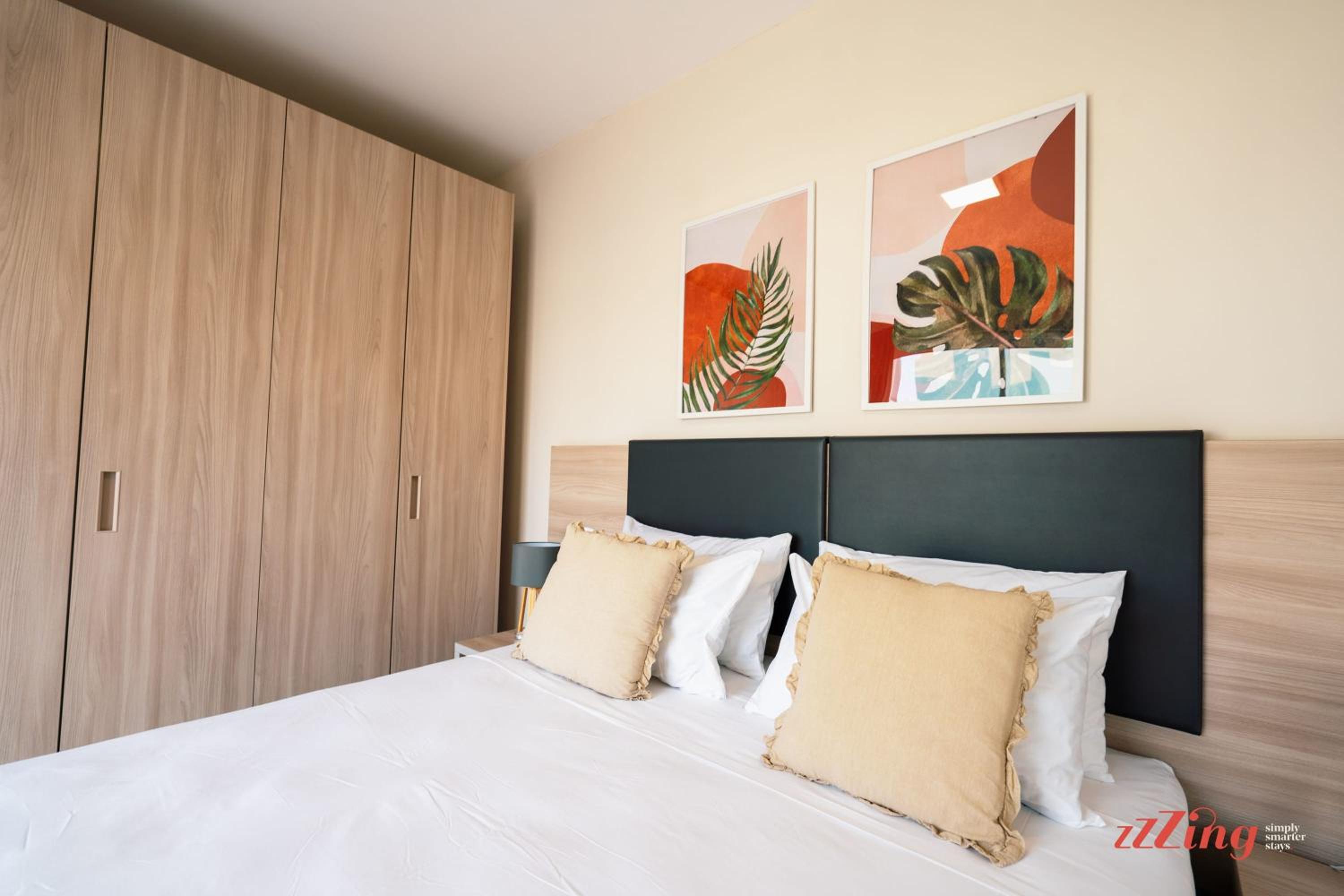 Stunning sea views from a gorgeous penthouse photo 4