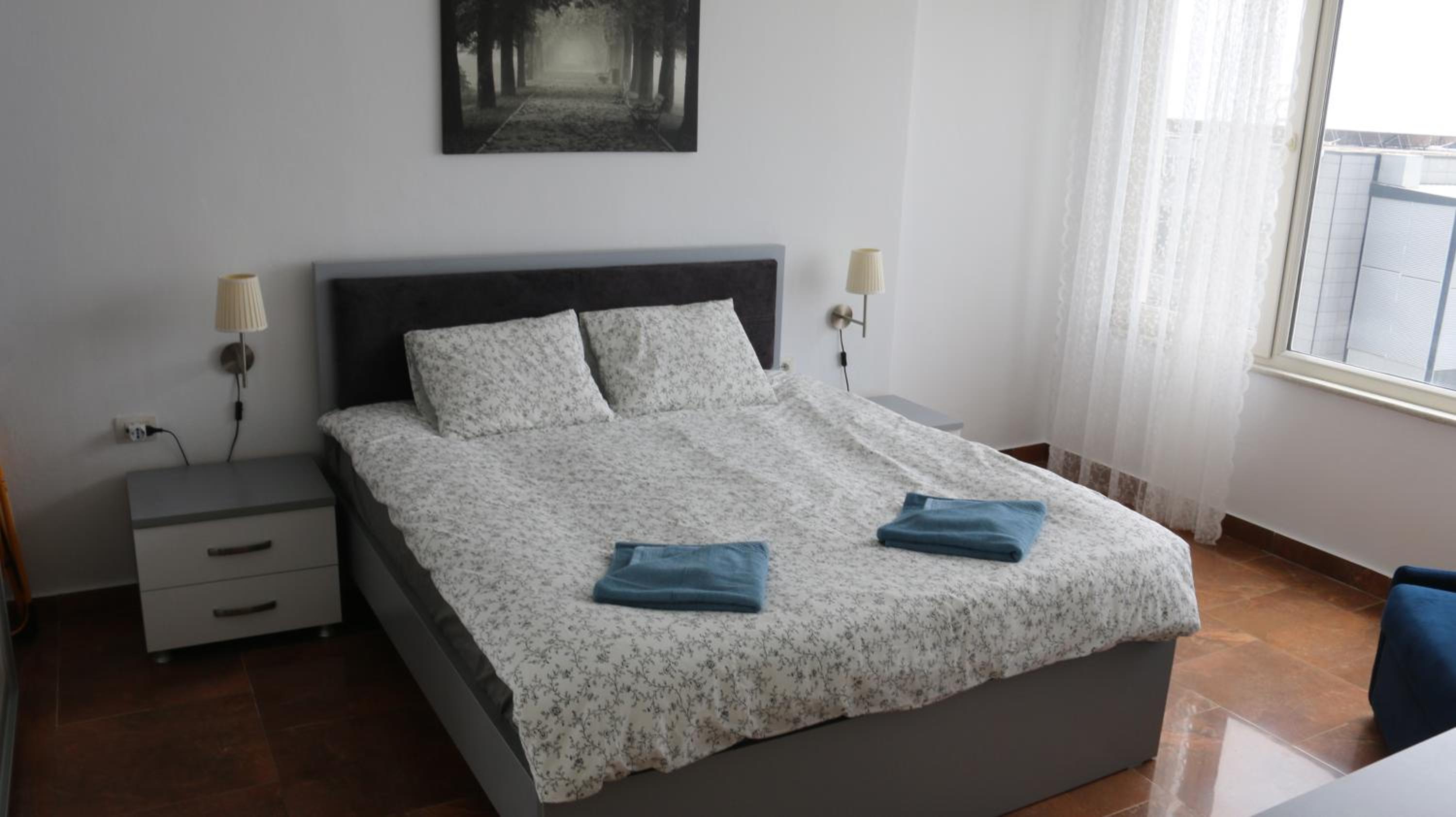 Two Worlds Sea View Apartment