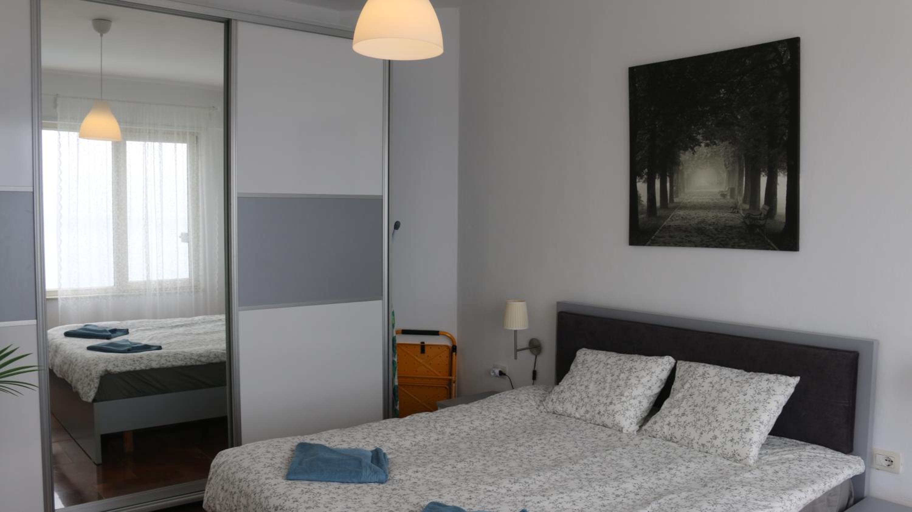 Two Worlds Sea View Apartment
