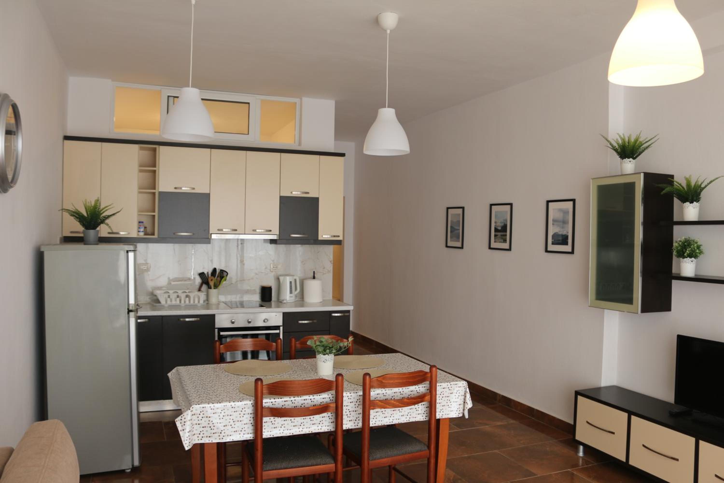 Two Worlds Sea View Apartment